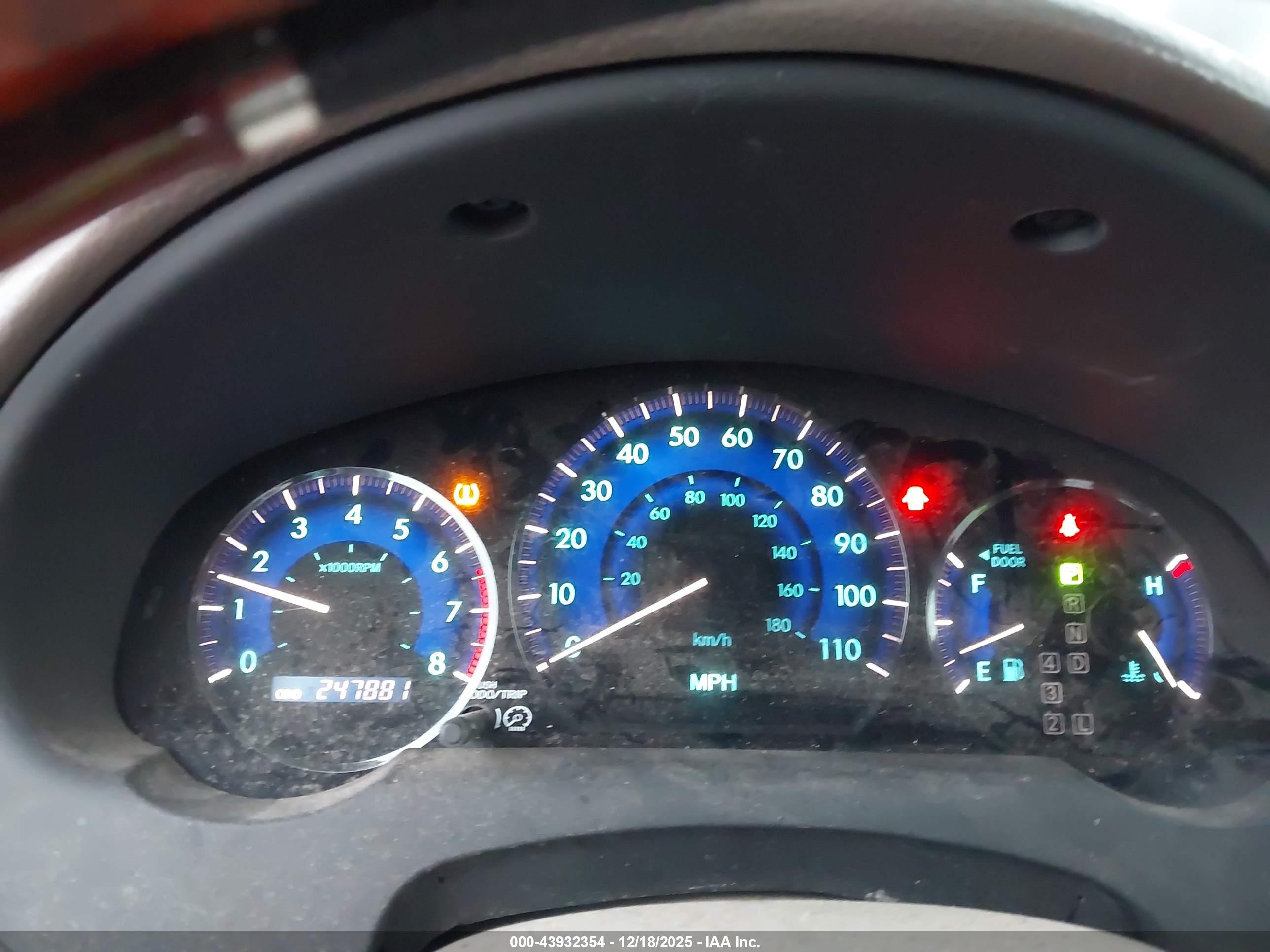 TOYOTA SIENNA image 7