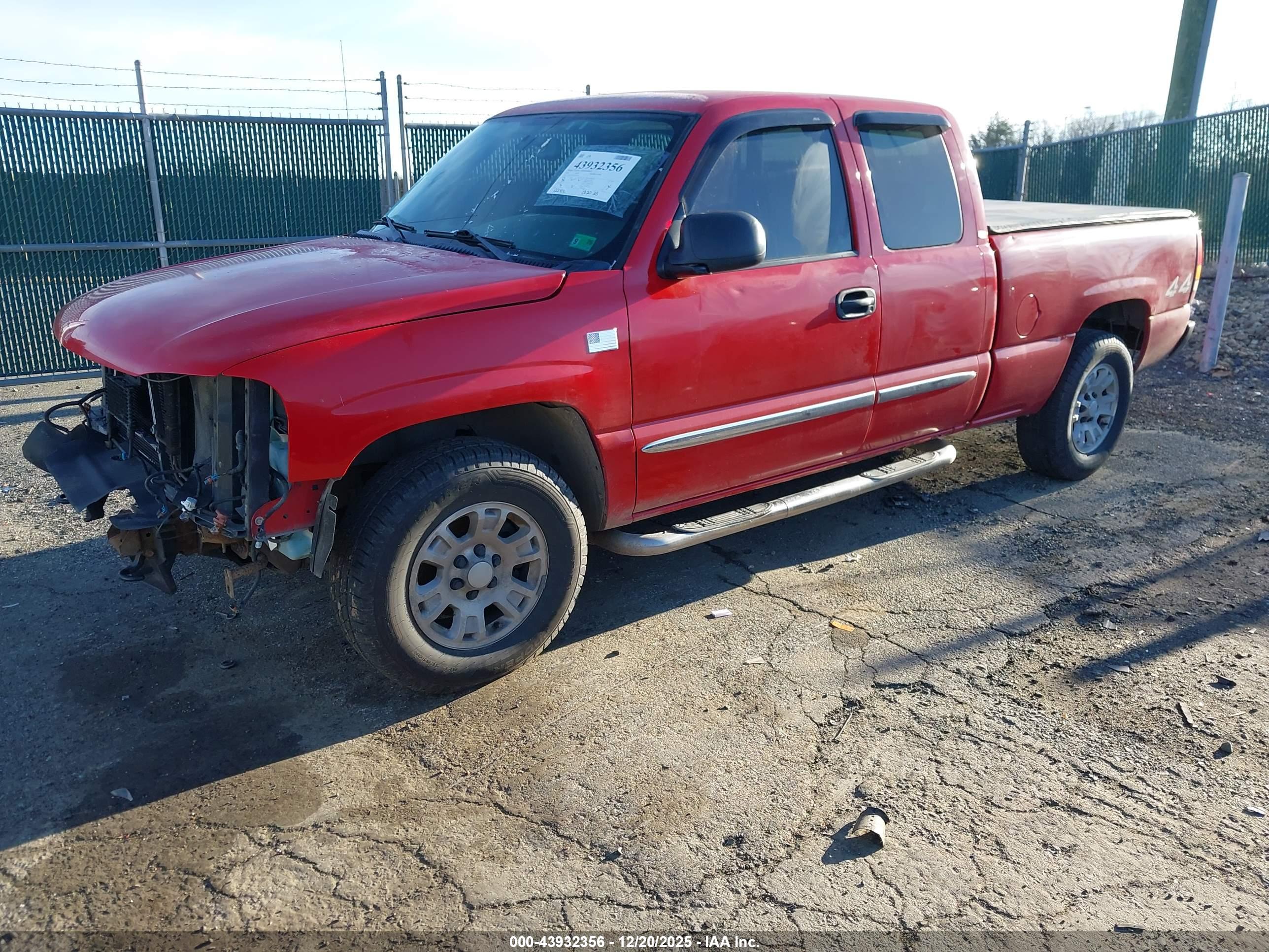 GMC SIERRA image 2