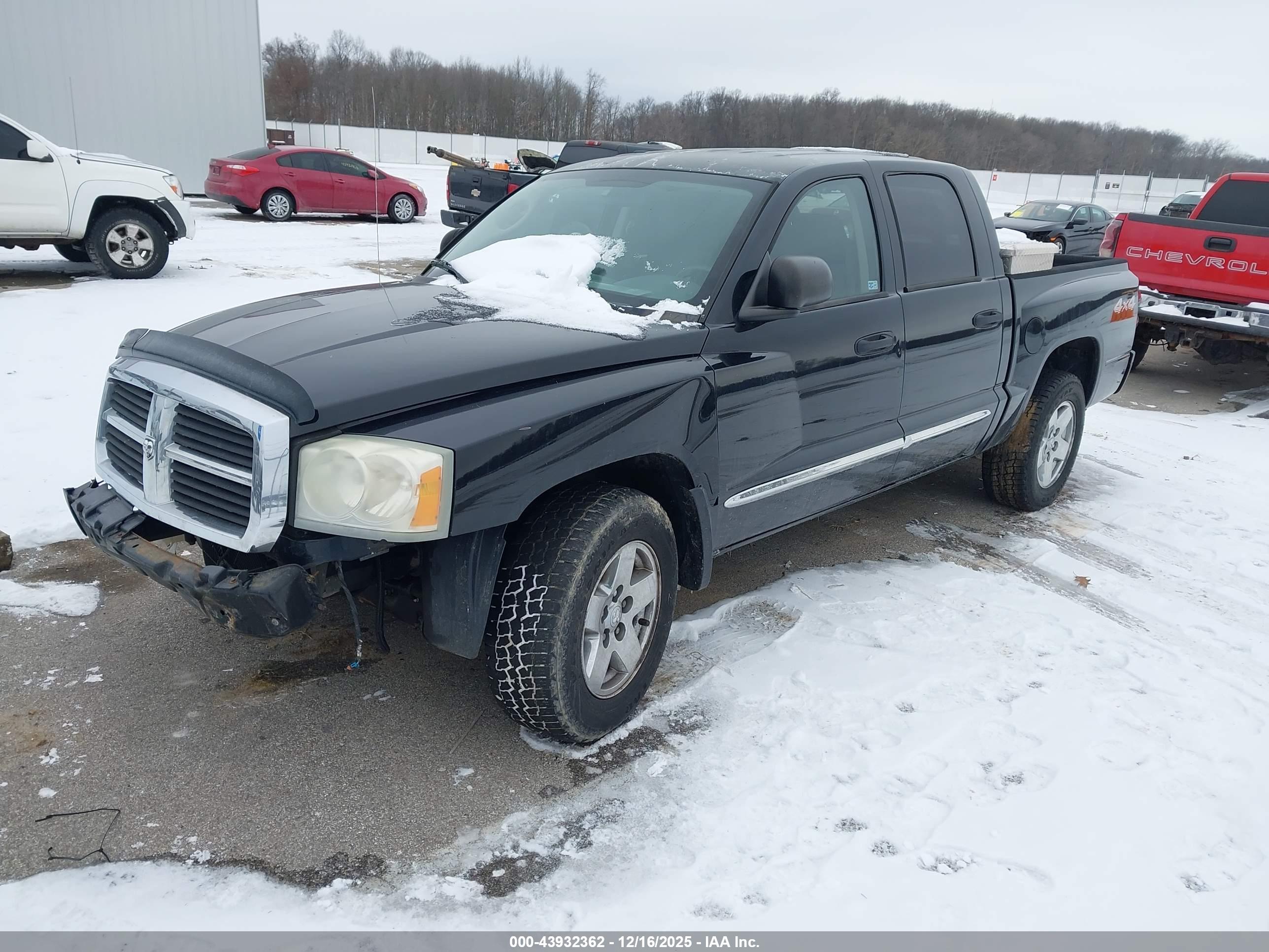 DODGE DAKOTA image 2
