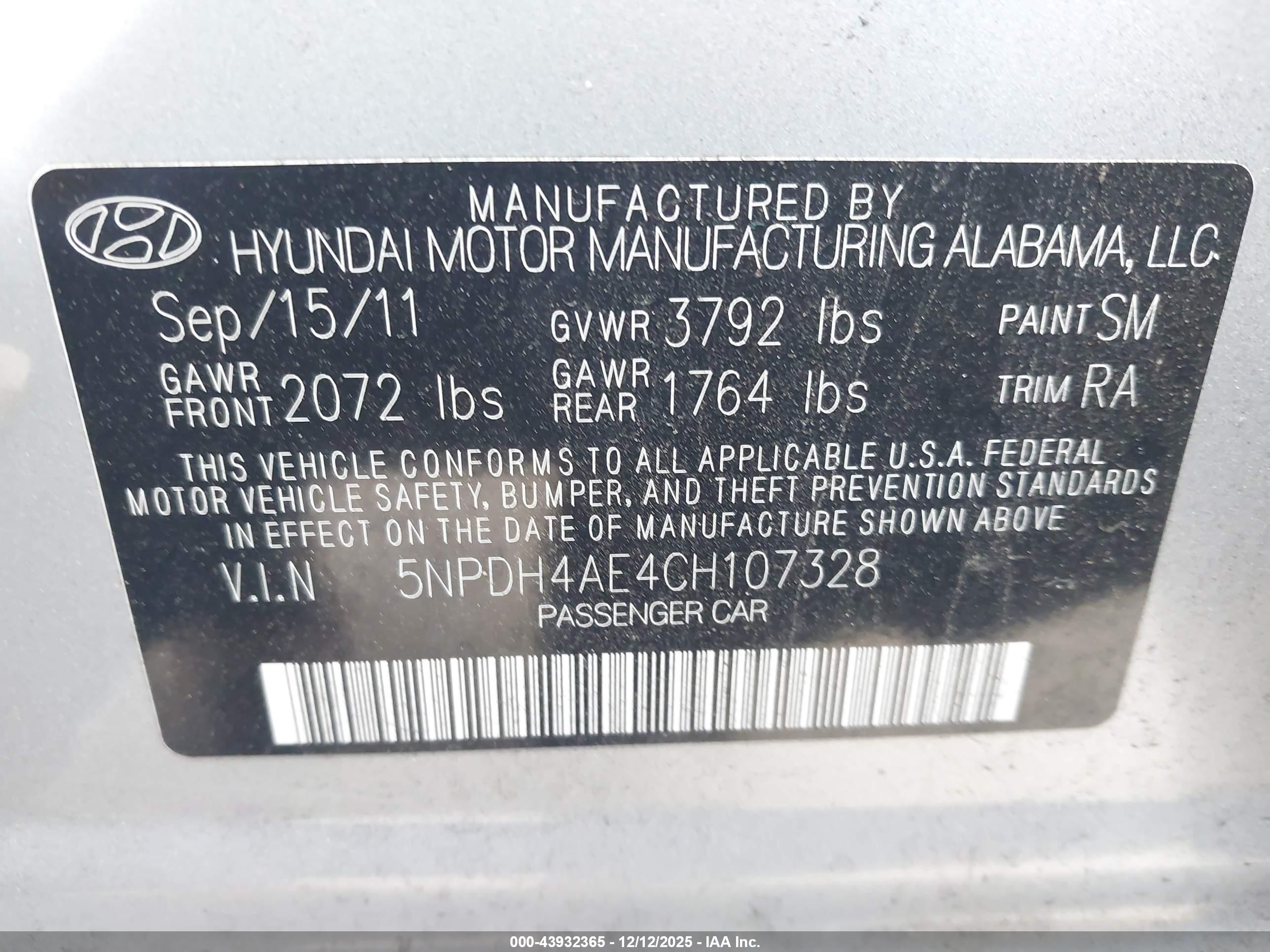 HYUNDAI ELANTRA image 9
