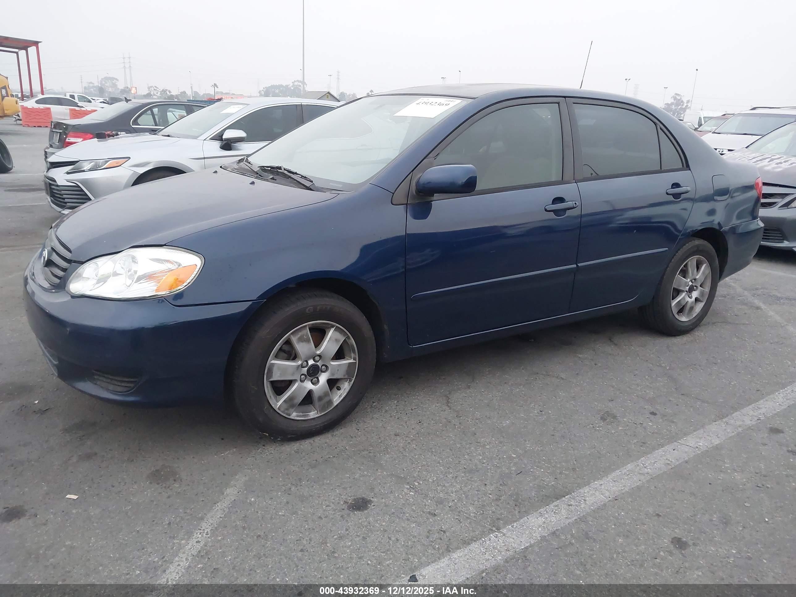 TOYOTA COROLLA image 2