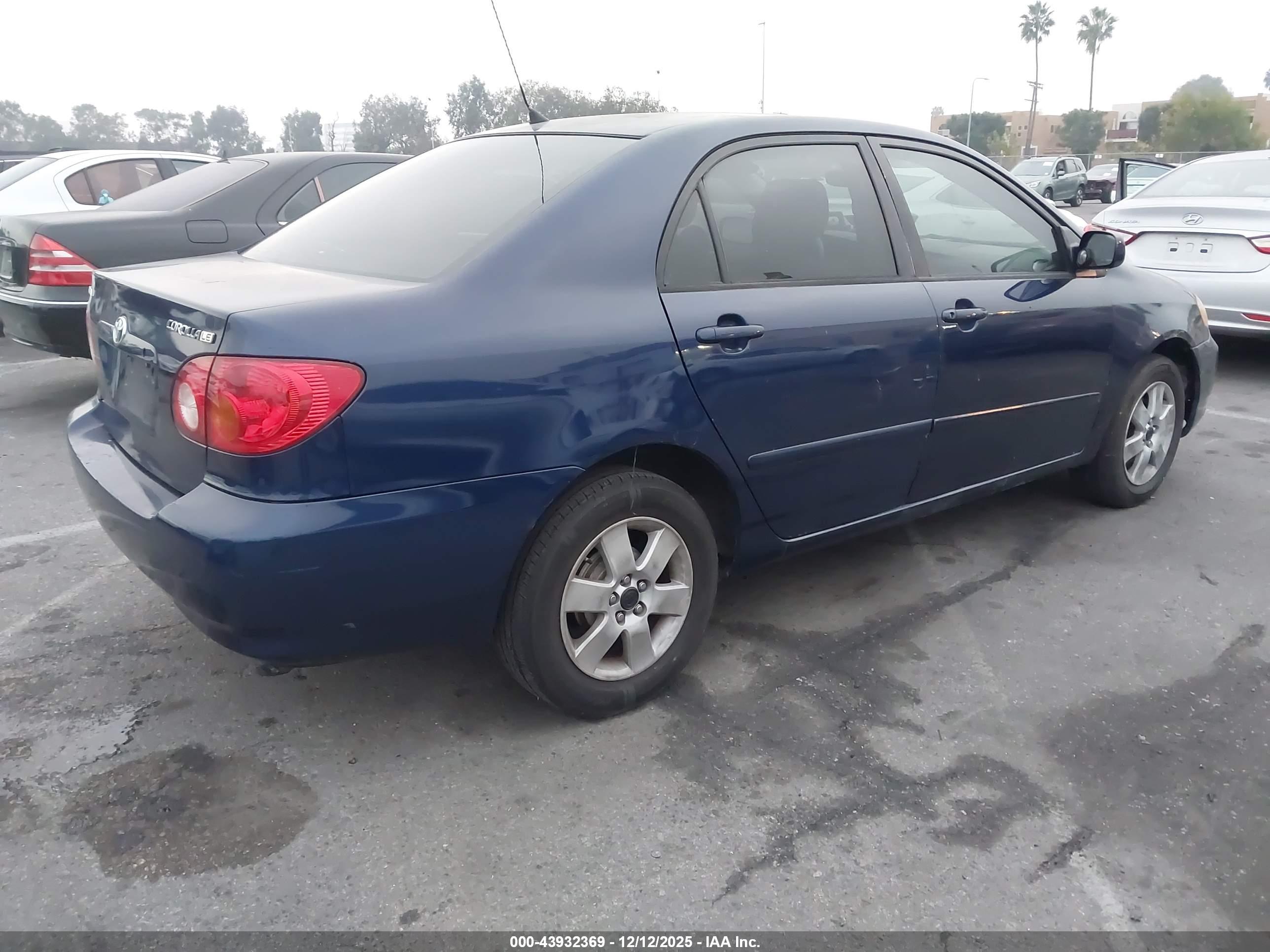 TOYOTA COROLLA image 4