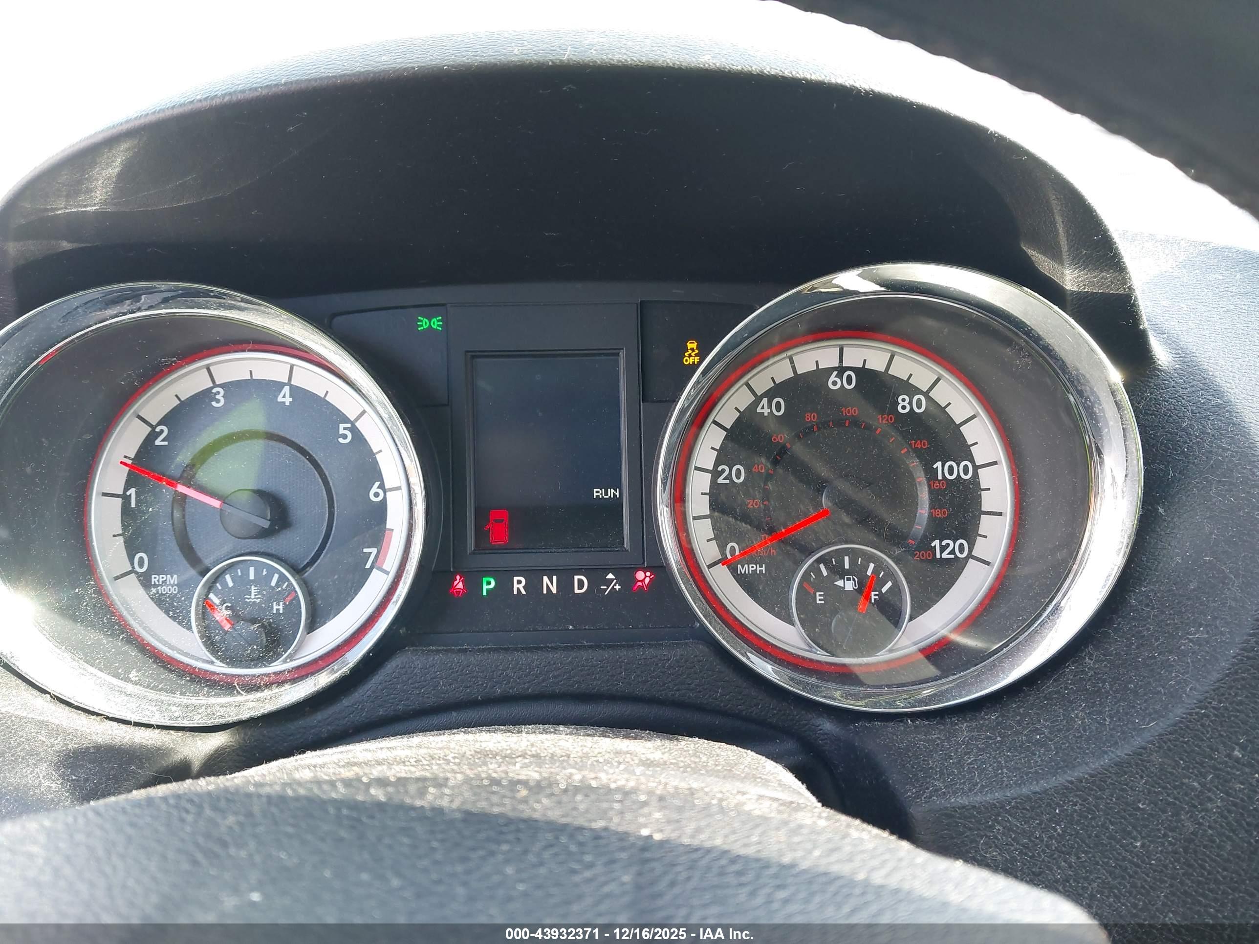 DODGE GRAND image 7