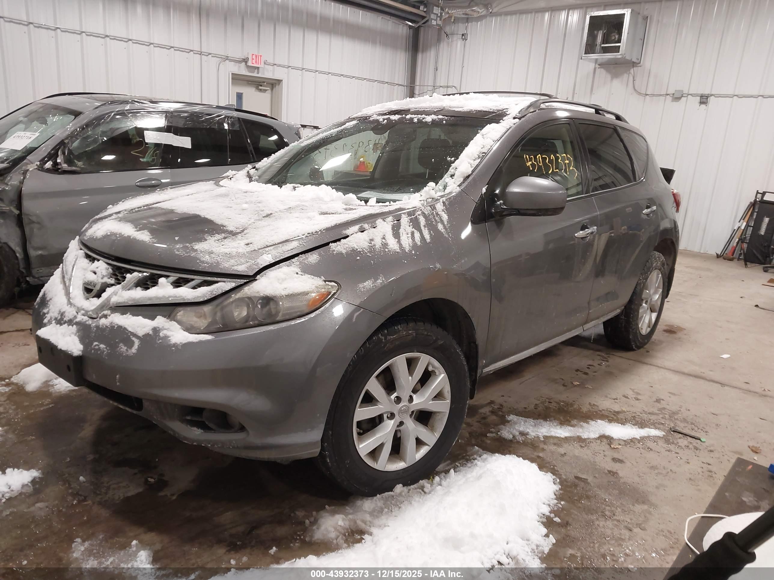 NISSAN MURANO image 2