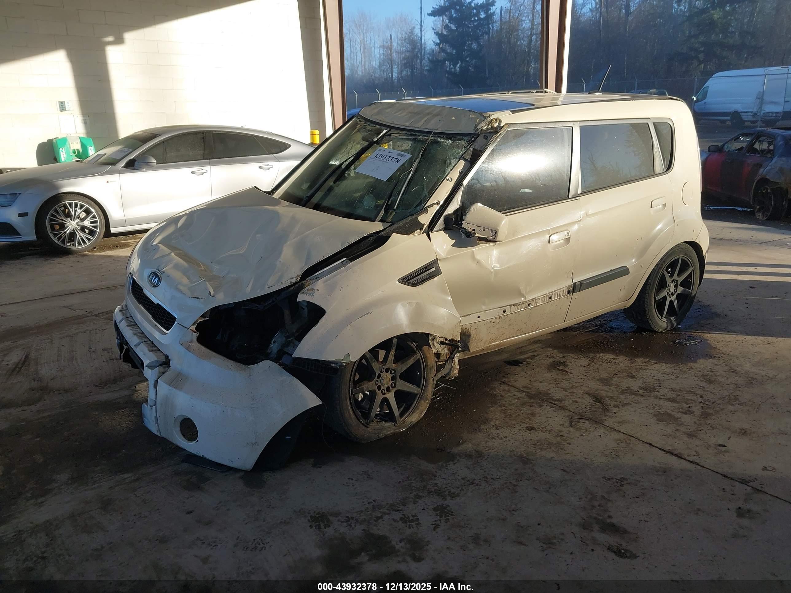 KIA SOUL image 2