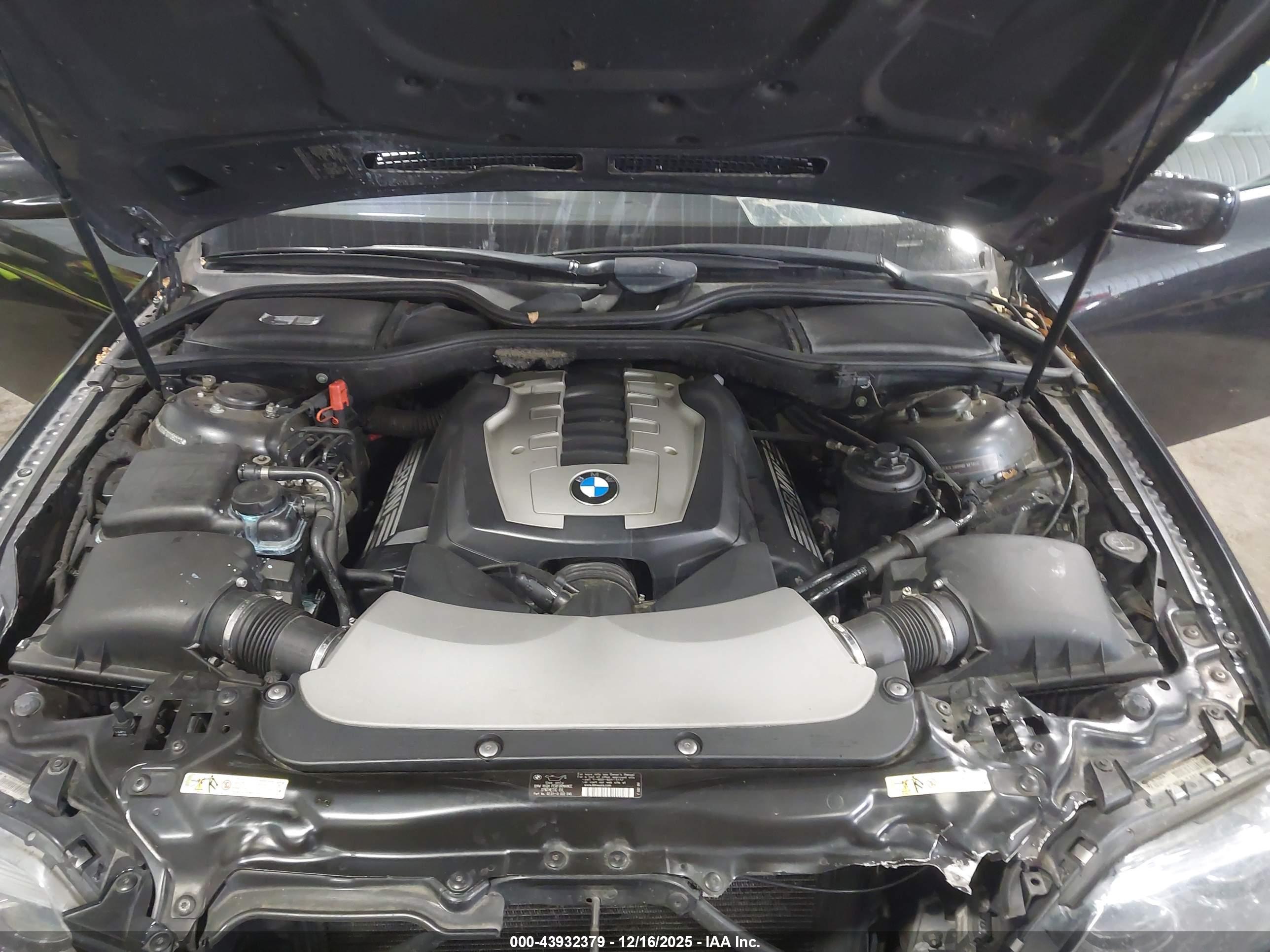 BMW 750I image 10