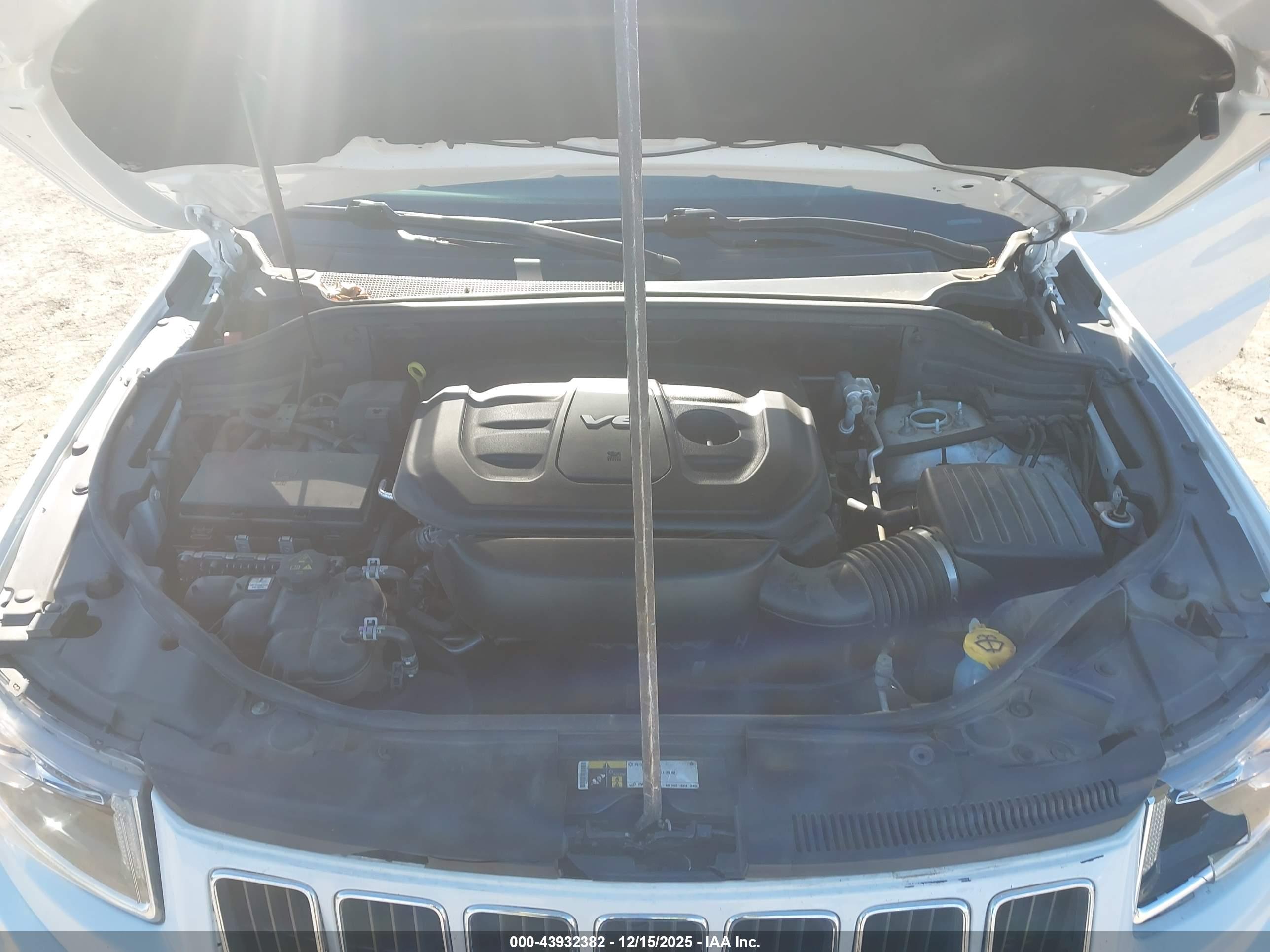 JEEP GRAND image 10