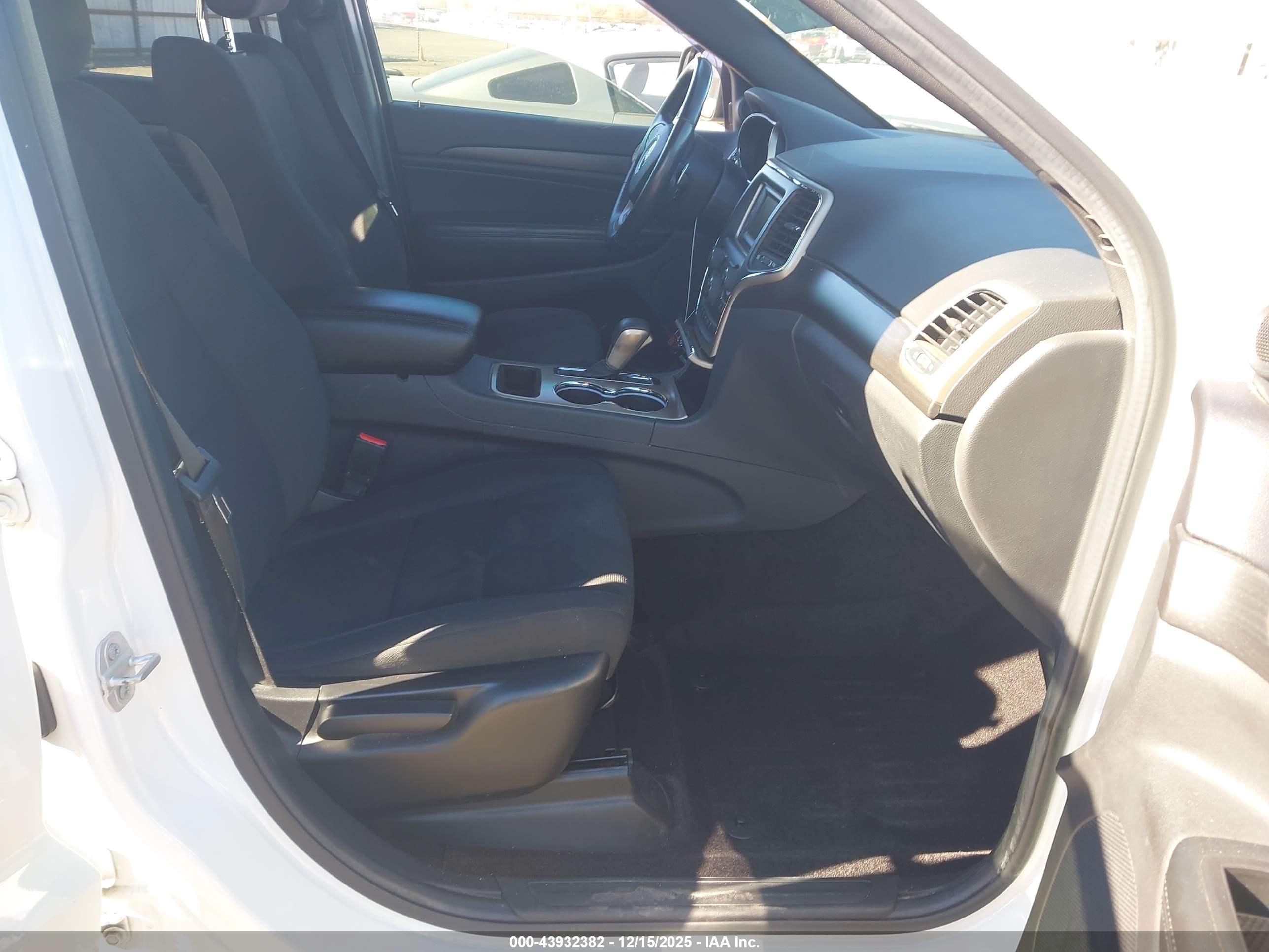 JEEP GRAND image 5