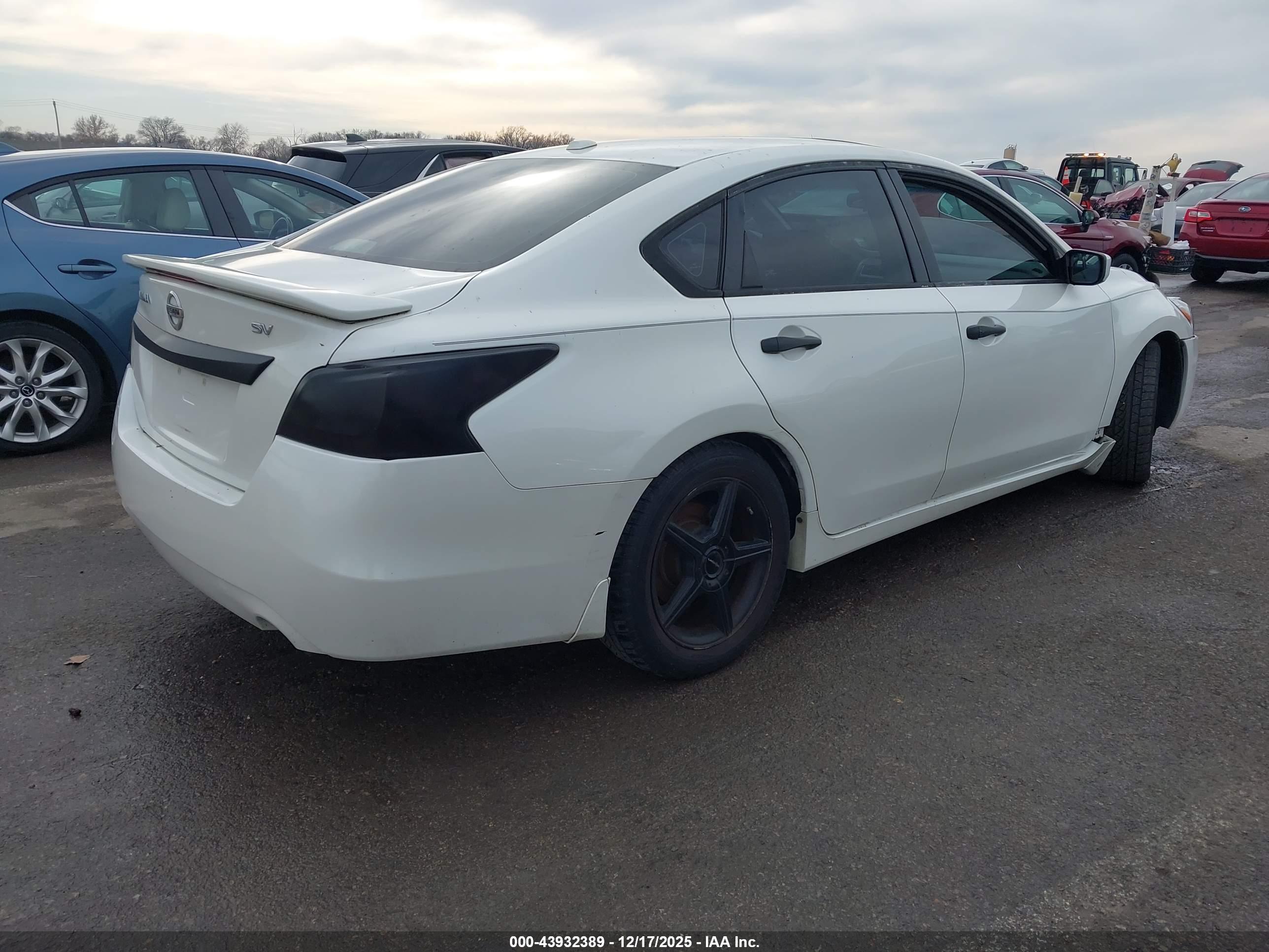 NISSAN ALTIMA image 4