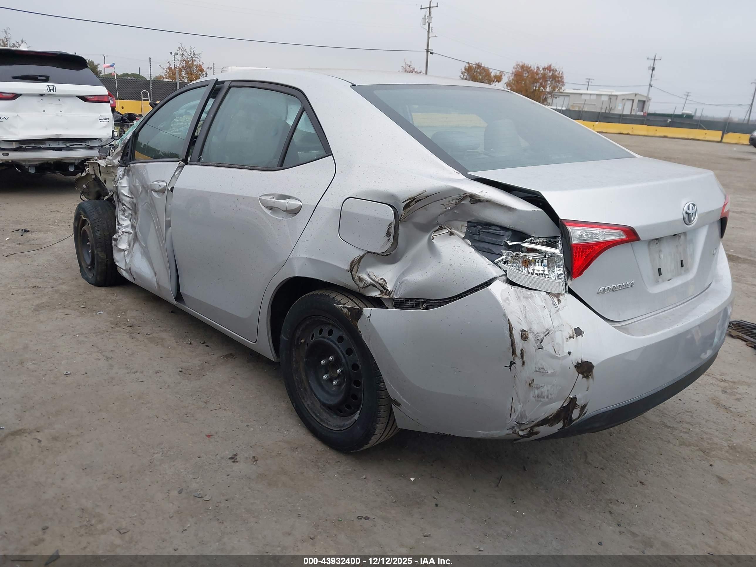 TOYOTA COROLLA image 3