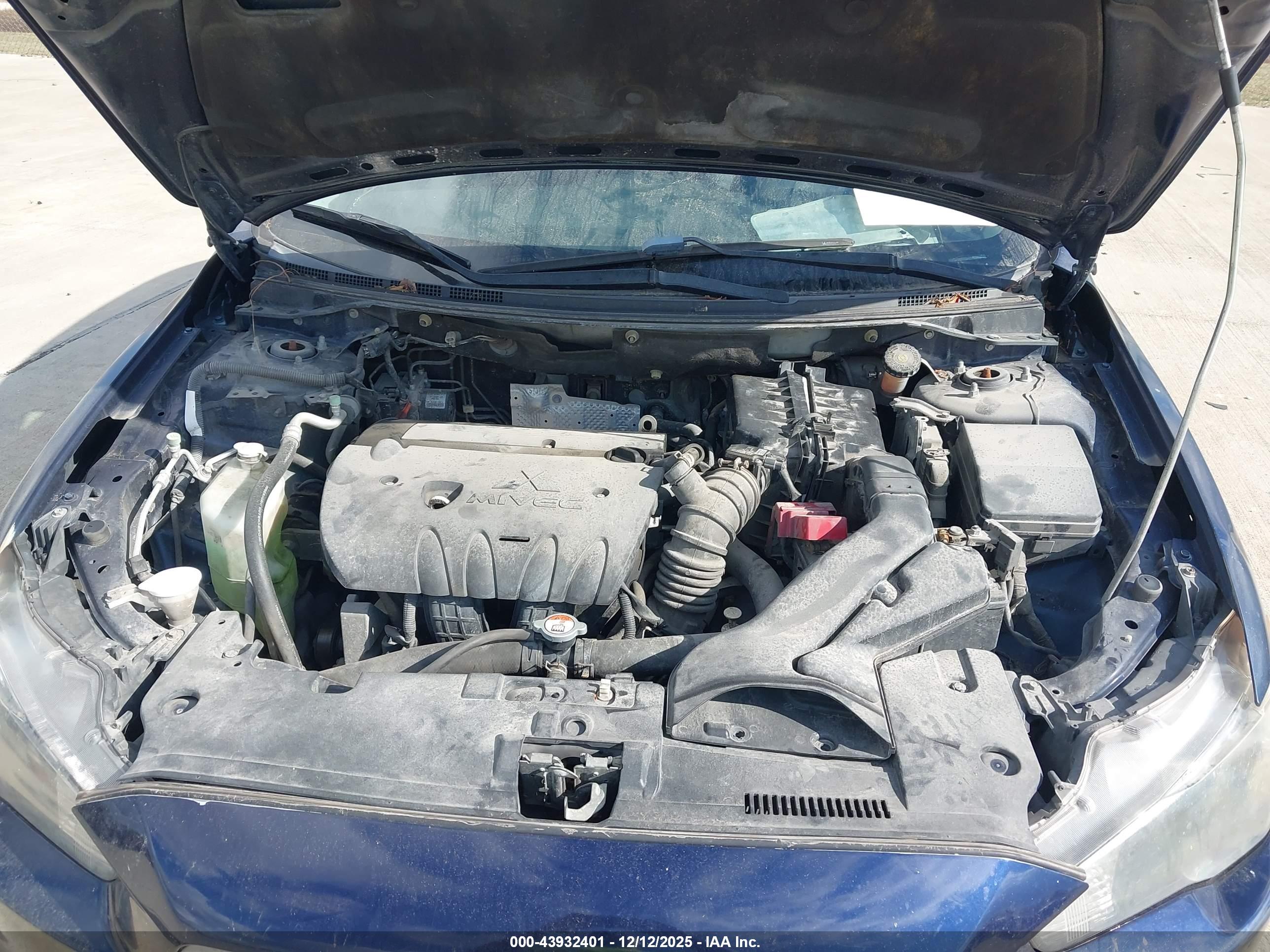 MITSUBISHI LANCER image 10