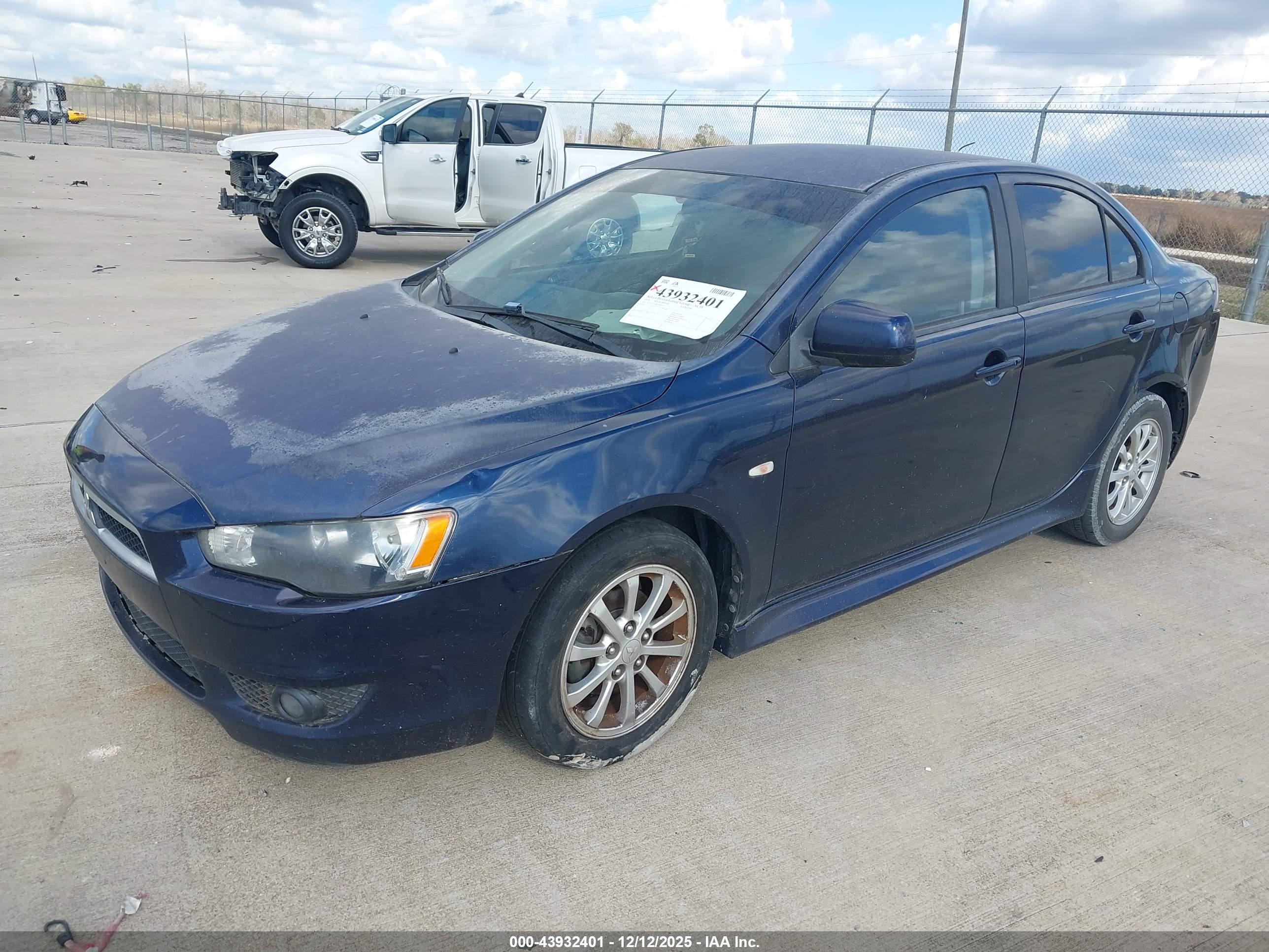 MITSUBISHI LANCER image 2