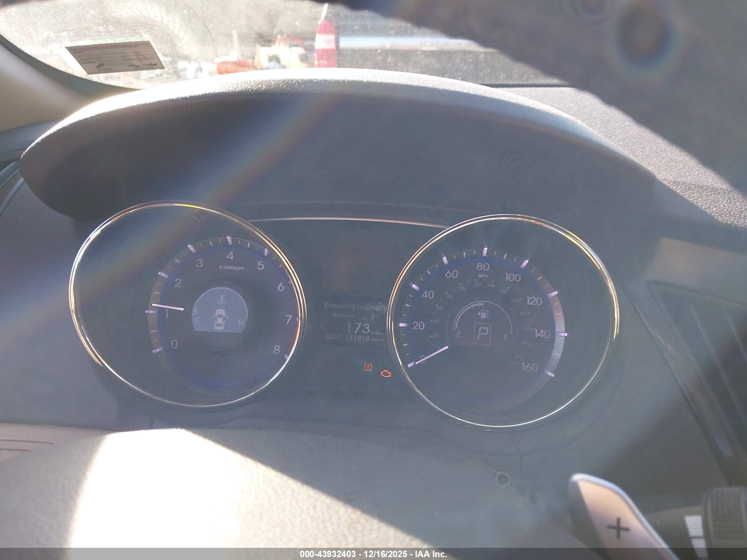HYUNDAI SONATA image 7