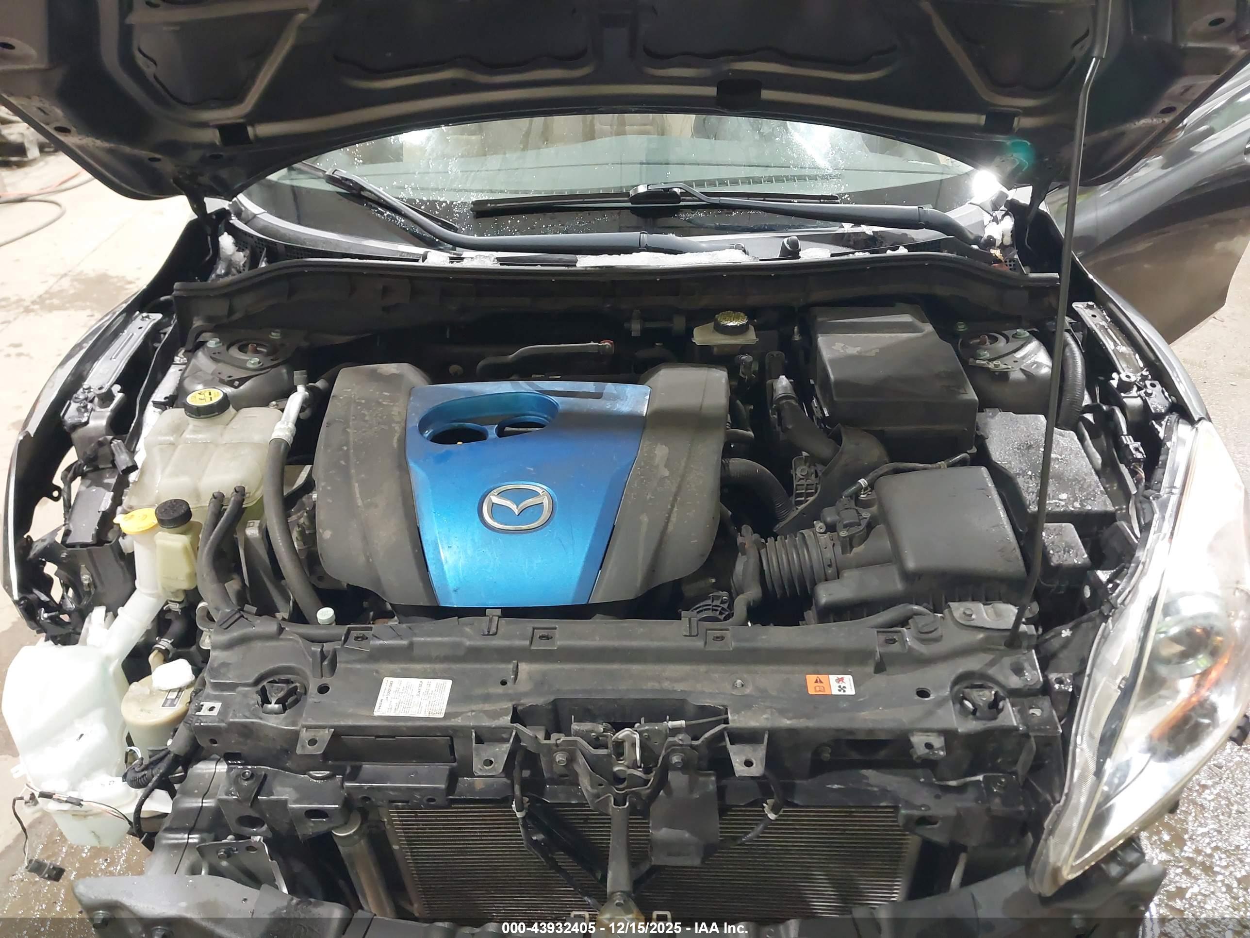 MAZDA MAZDA3 image 10