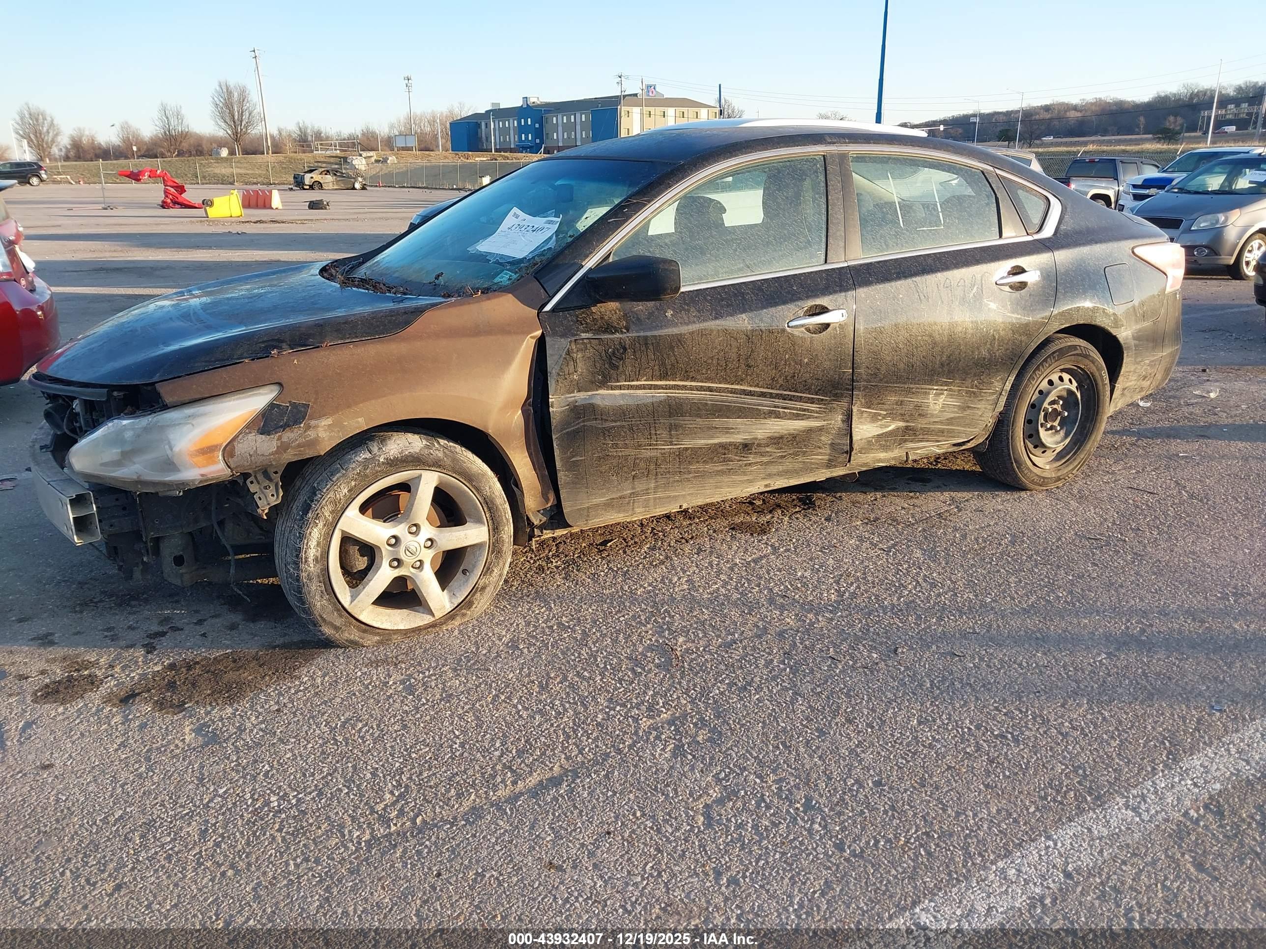 NISSAN ALTIMA image 2