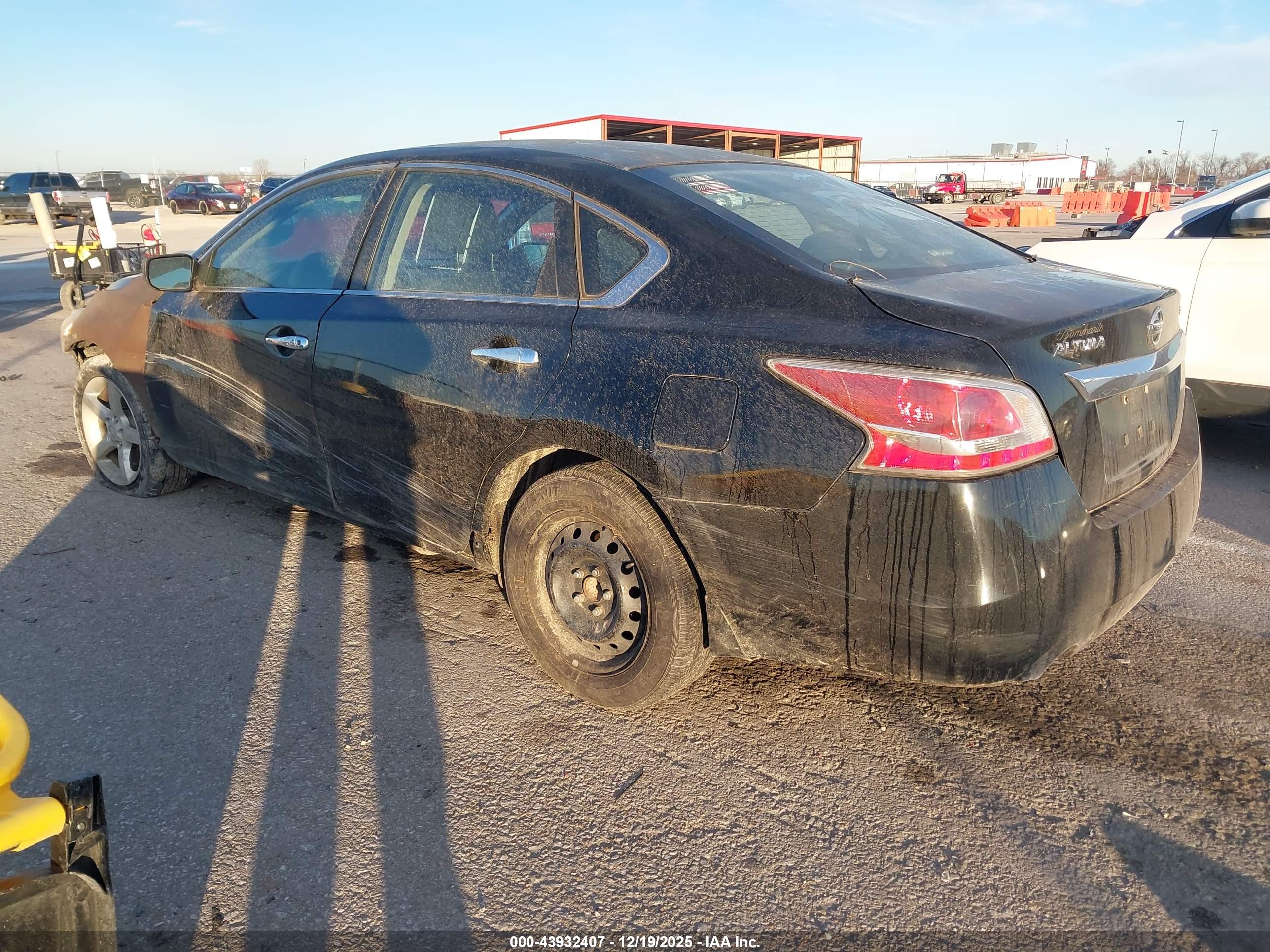 NISSAN ALTIMA image 3