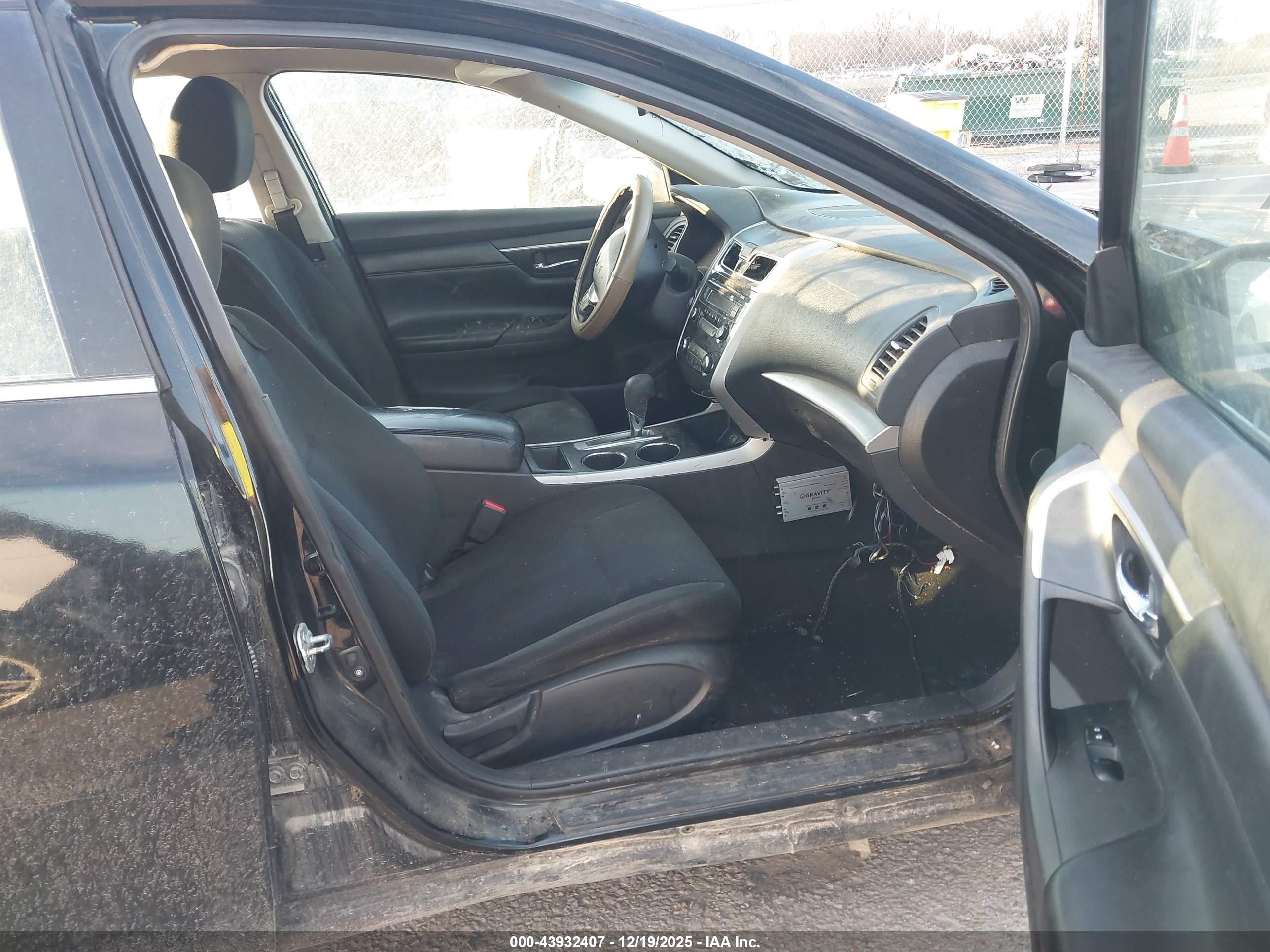 NISSAN ALTIMA image 5