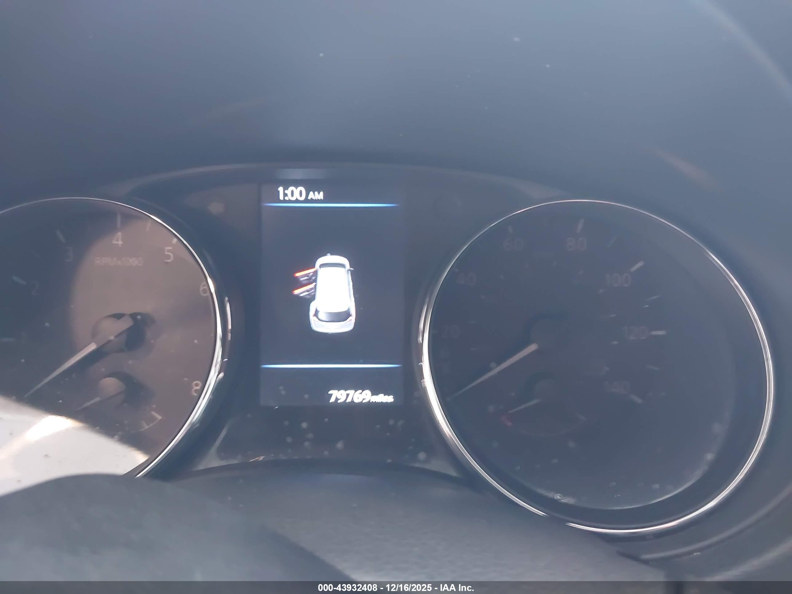 NISSAN ROGUE image 7