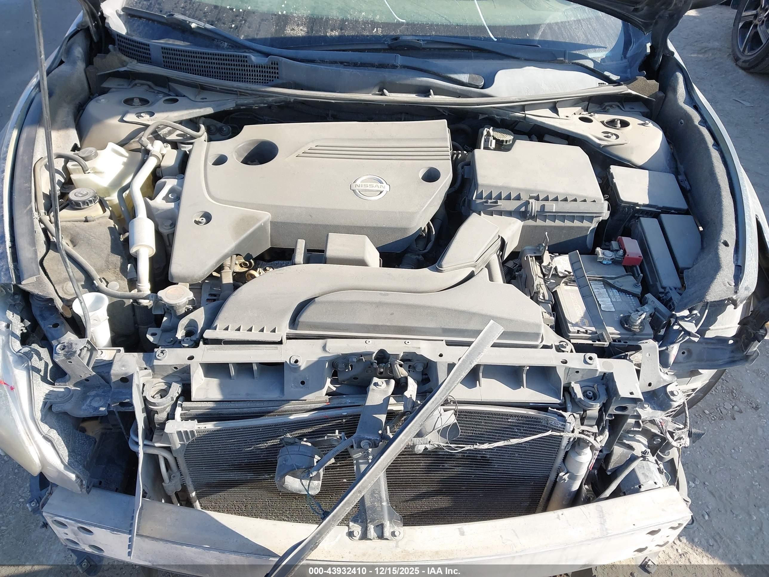 NISSAN ALTIMA image 10