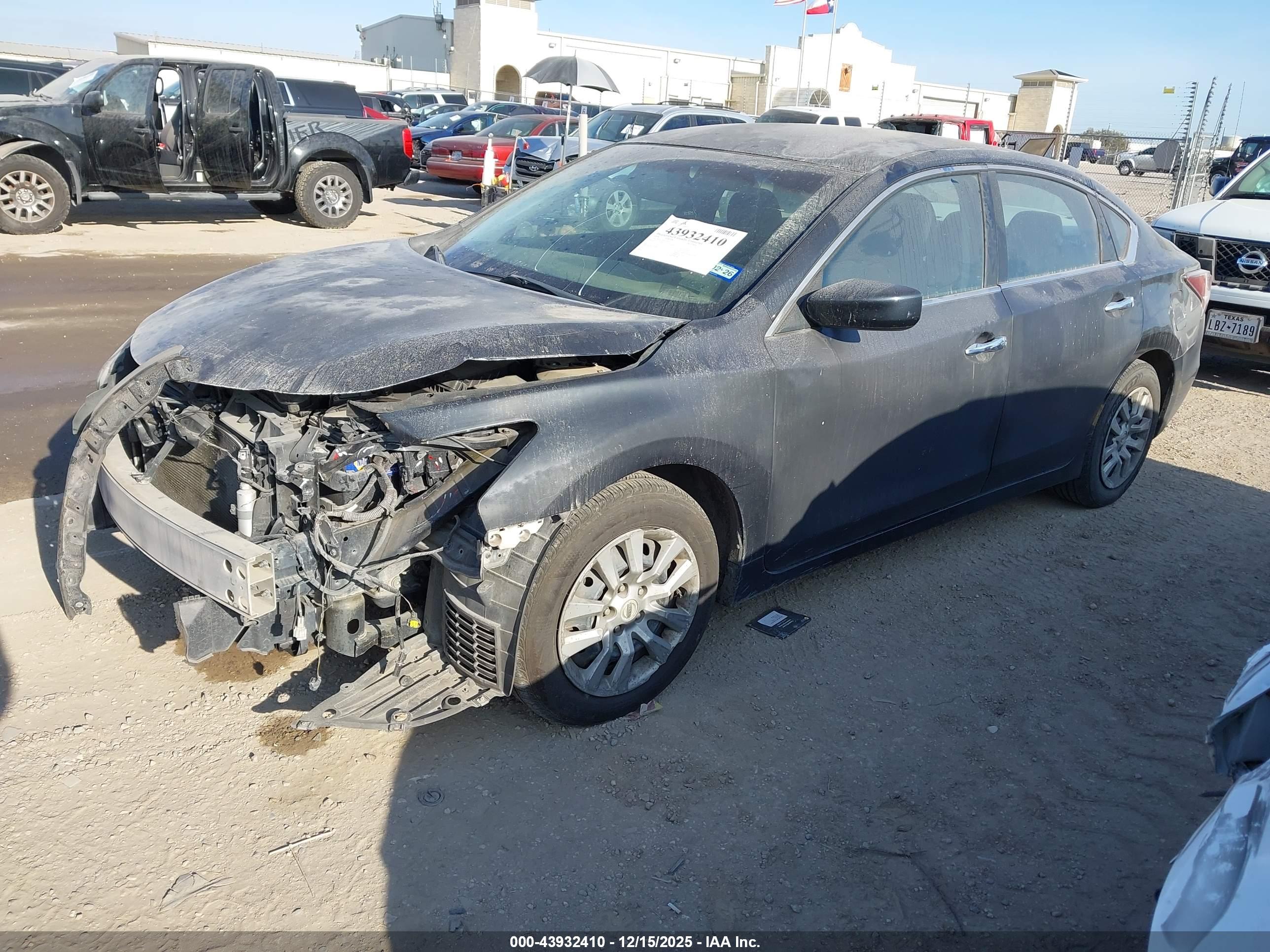 NISSAN ALTIMA image 2
