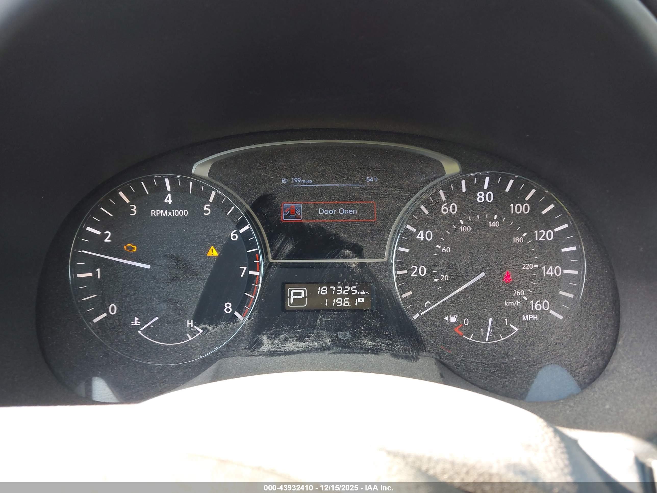 NISSAN ALTIMA image 7