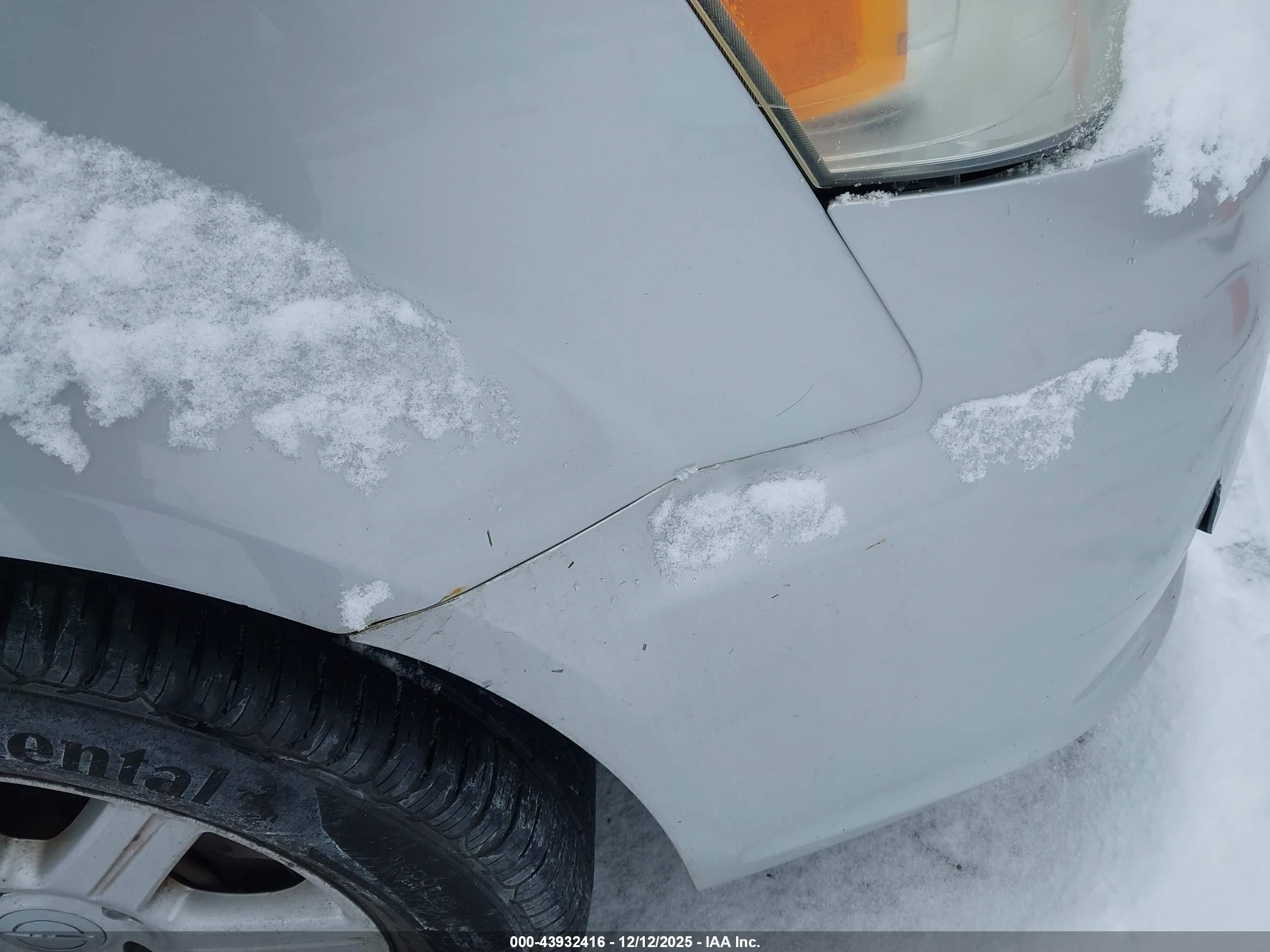 CHRYSLER TOWN image 6