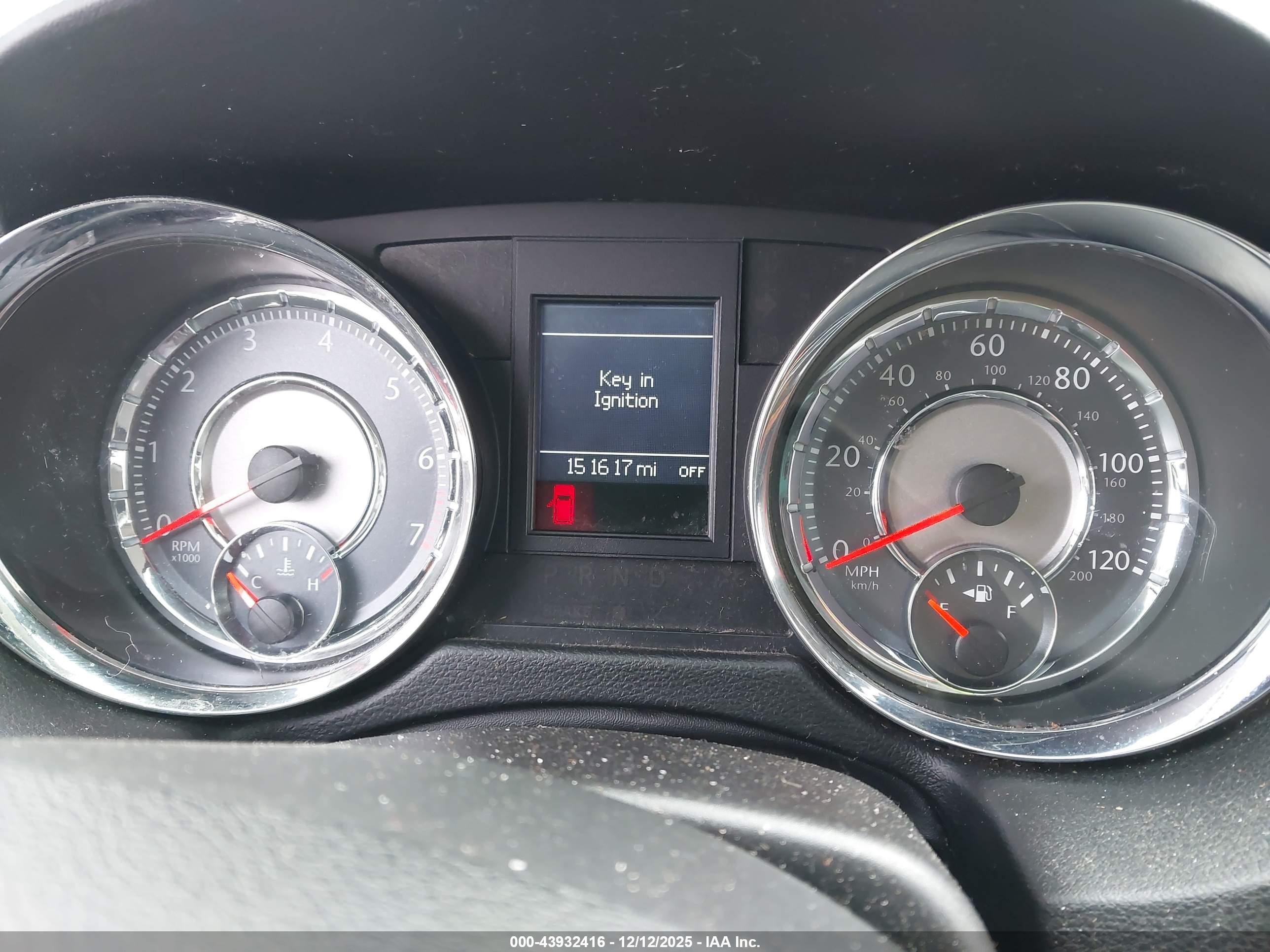 CHRYSLER TOWN image 7