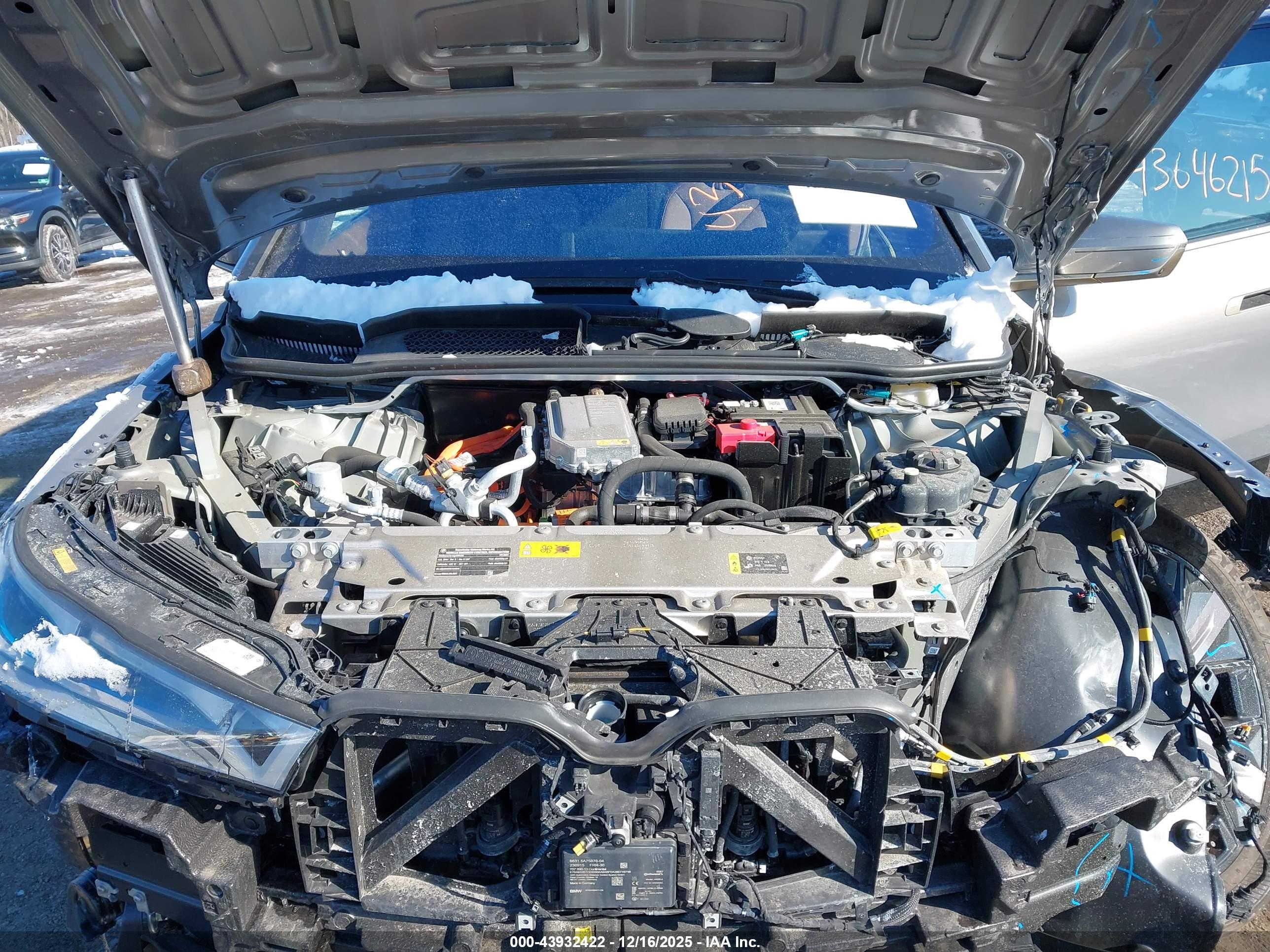BMW IX image 10