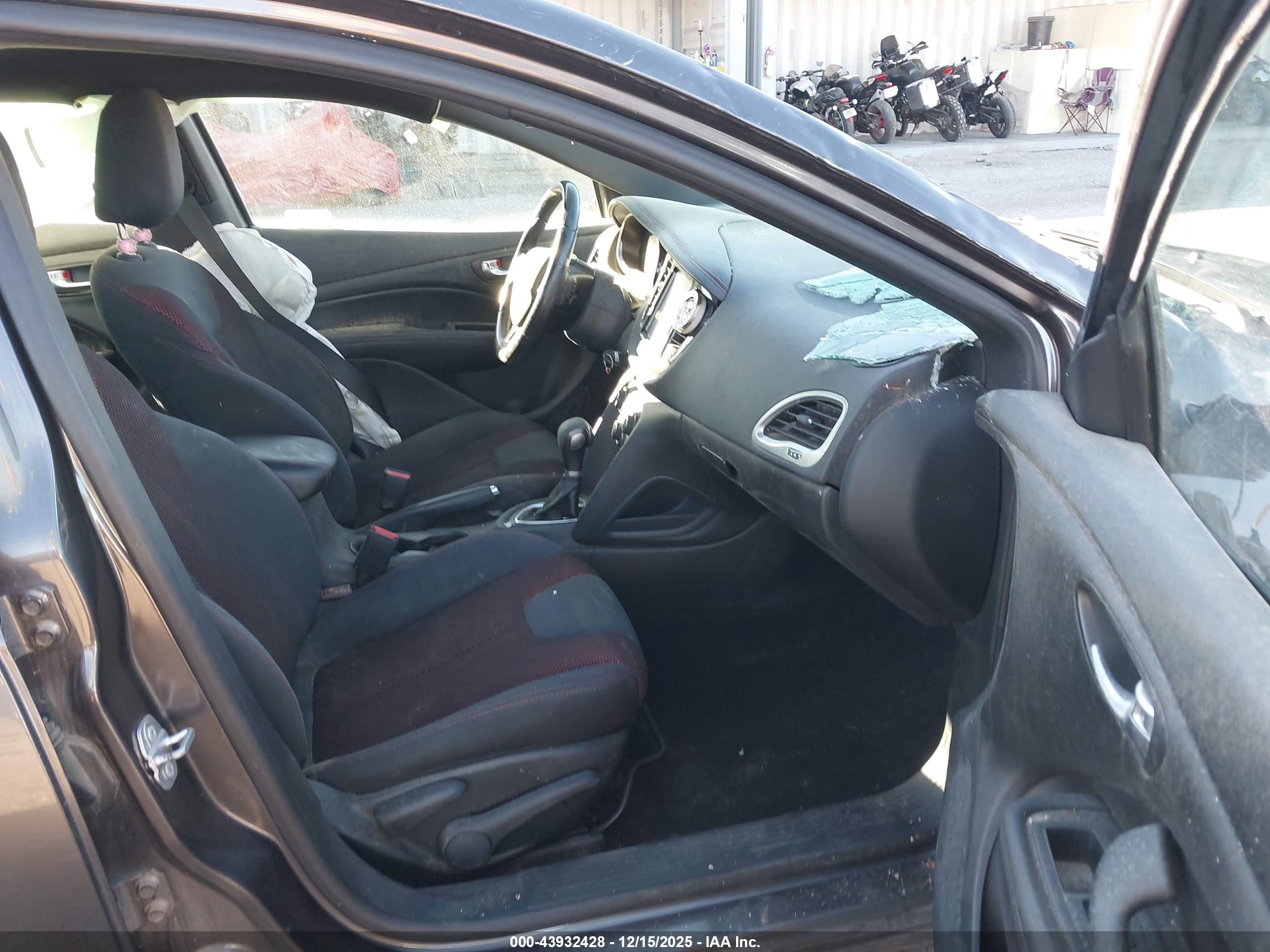 DODGE DART image 5