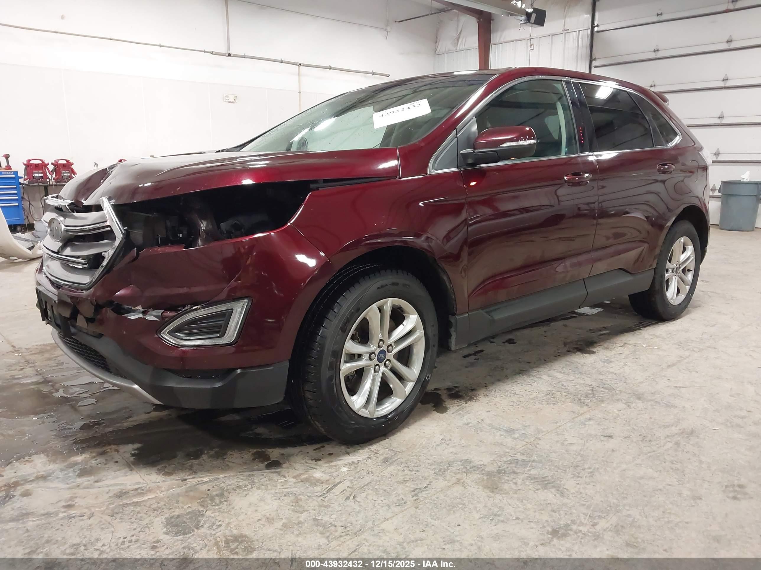 FORD EDGE image 2