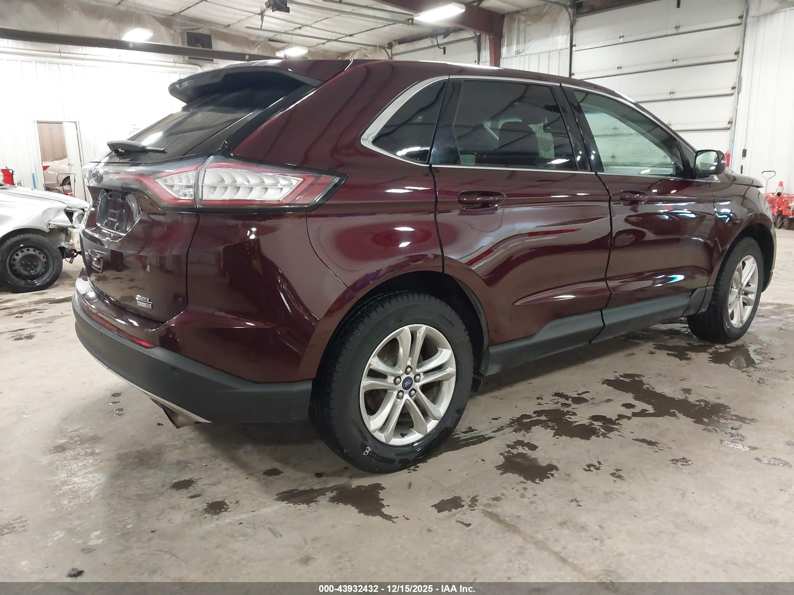 FORD EDGE image 4