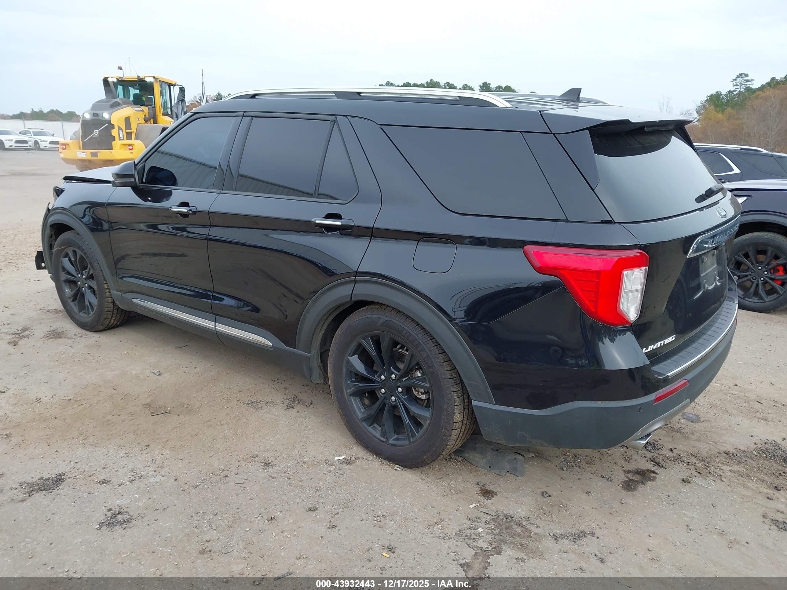 FORD EXPLORER image 3