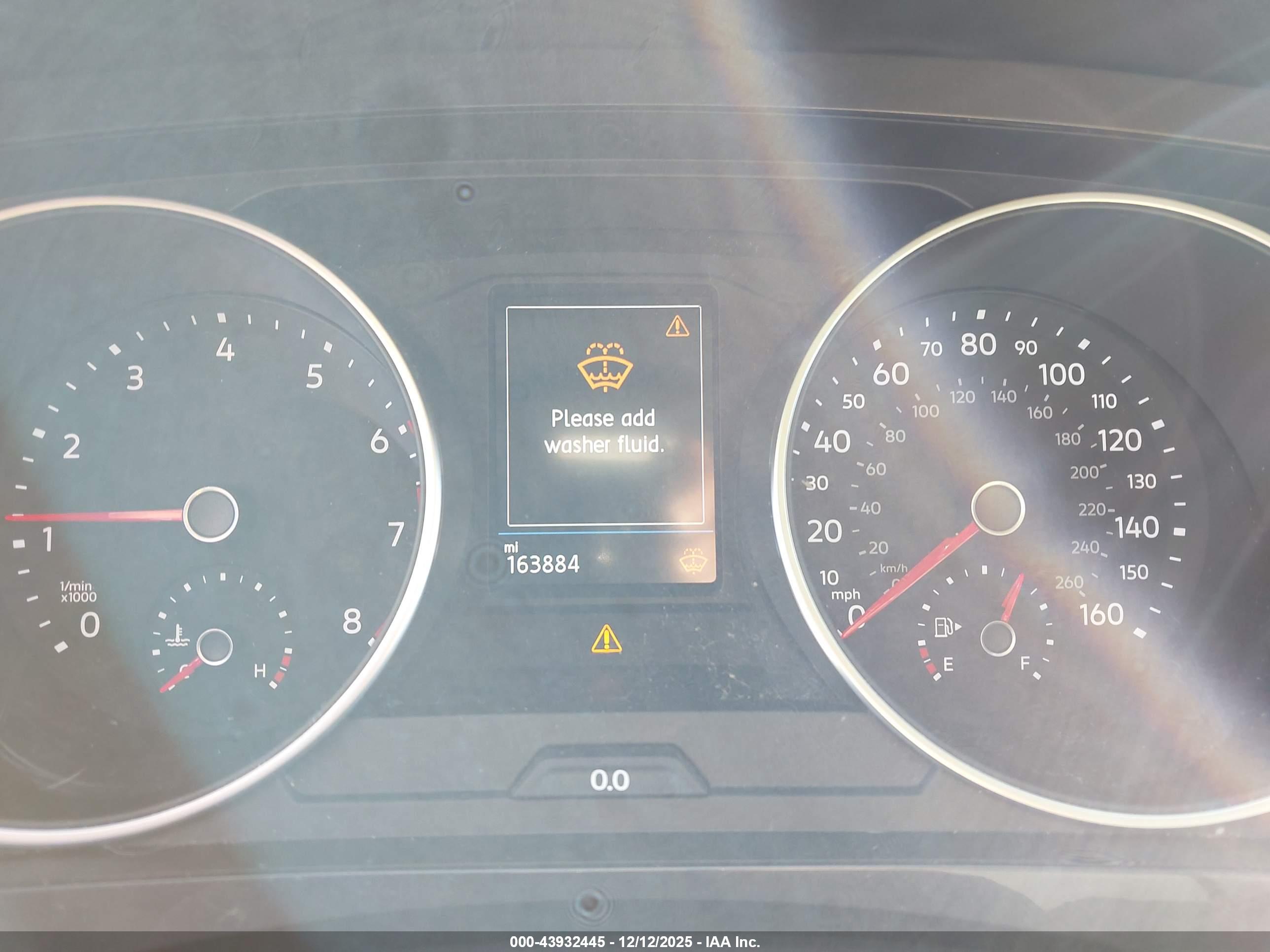 VOLKSWAGEN TIGUAN image 7