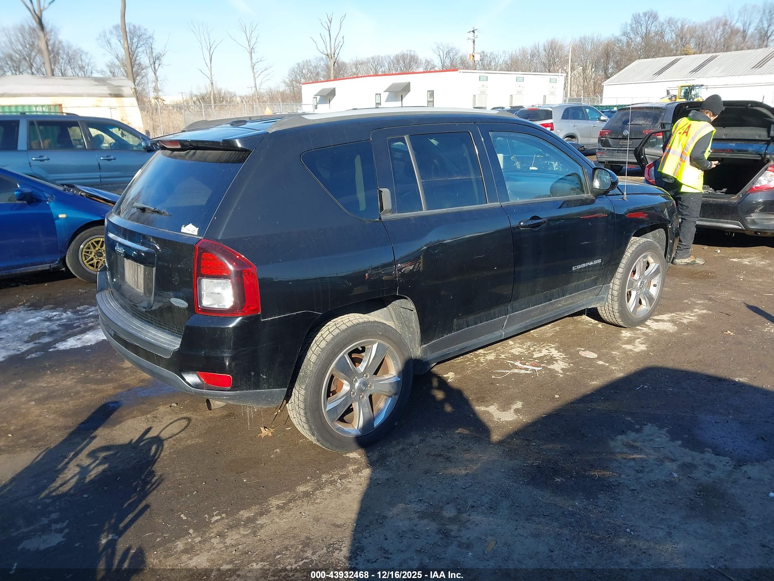 JEEP COMPASS image 4