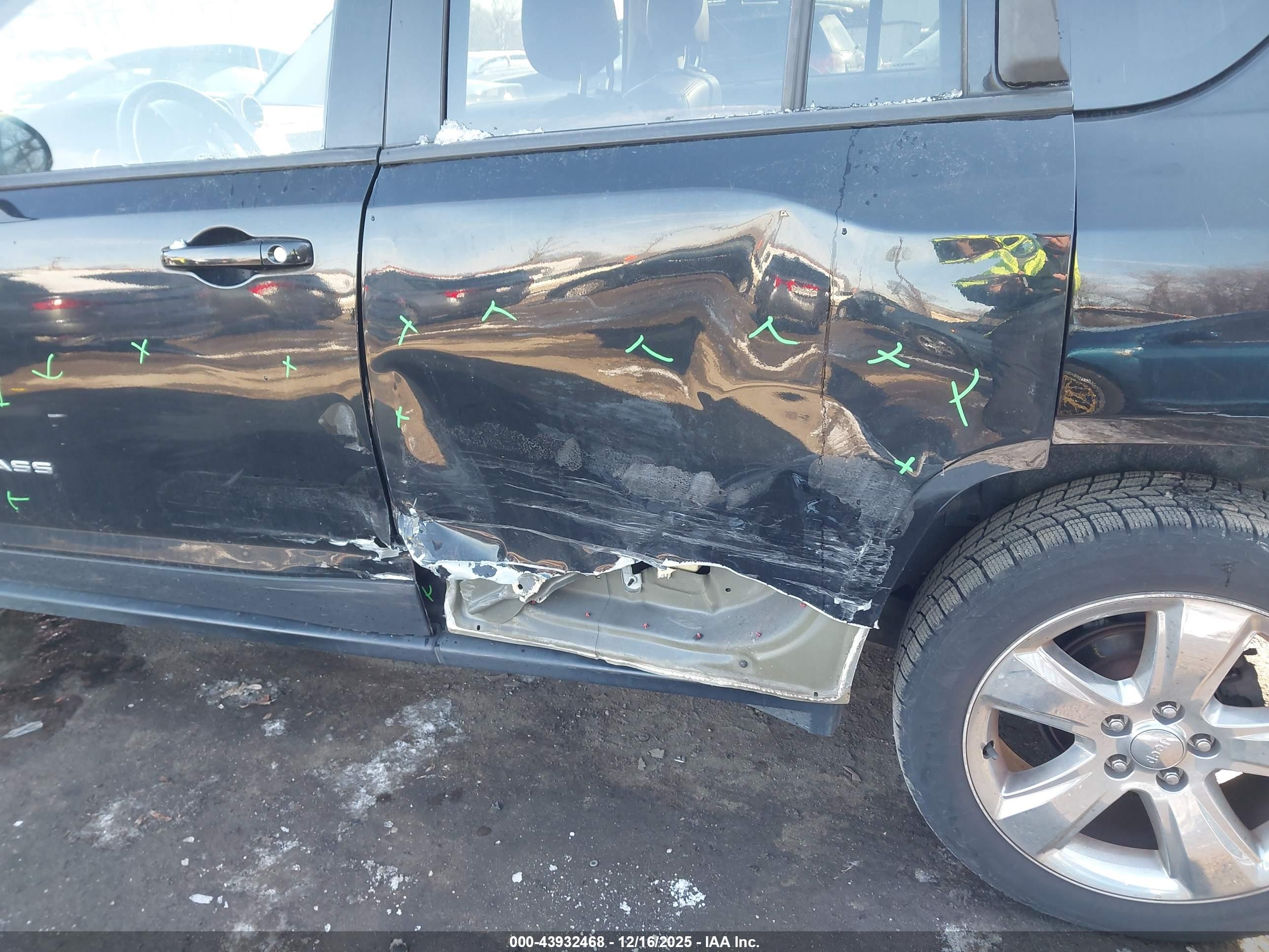 JEEP COMPASS image 6