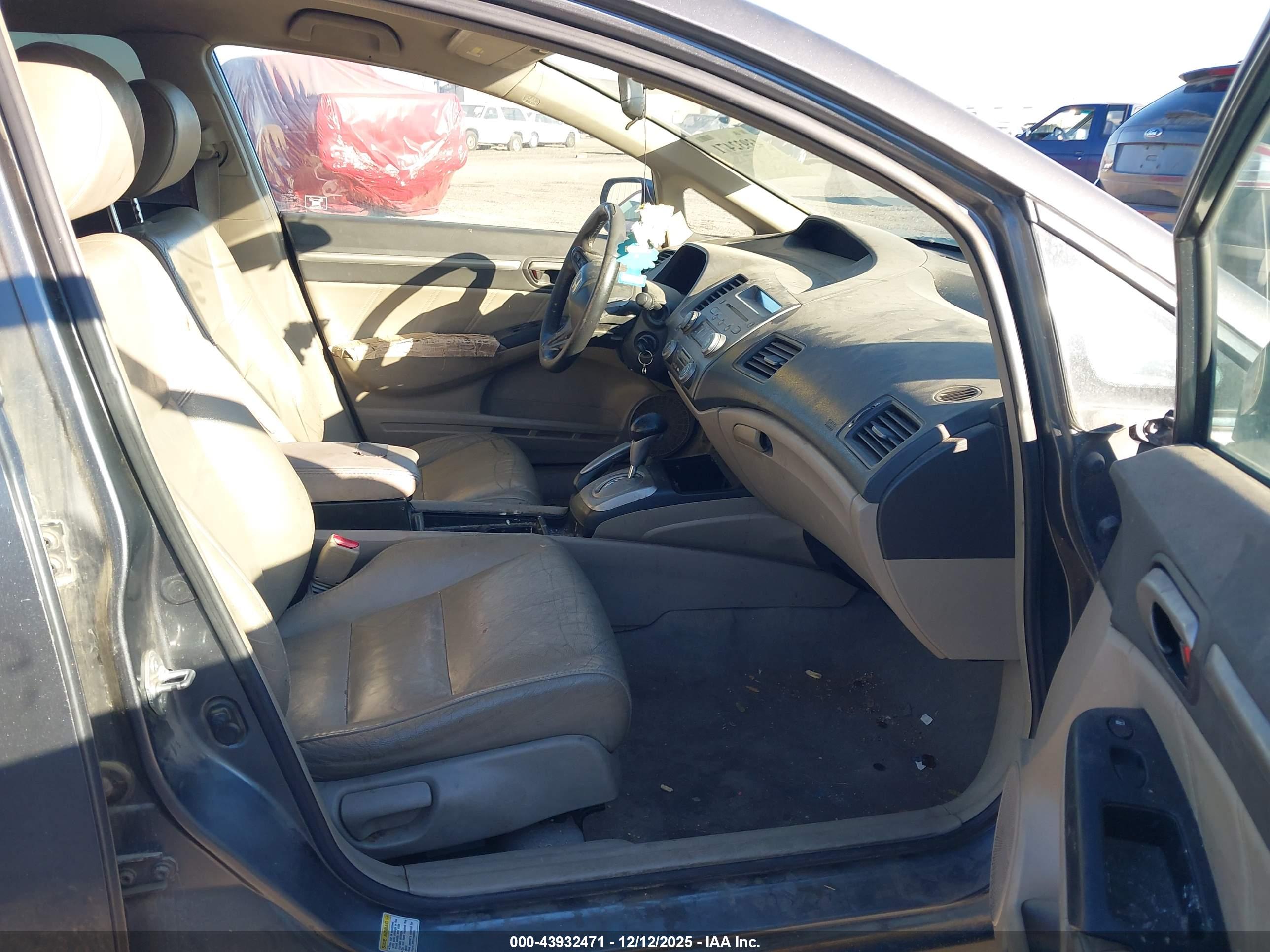 HONDA CIVIC image 5