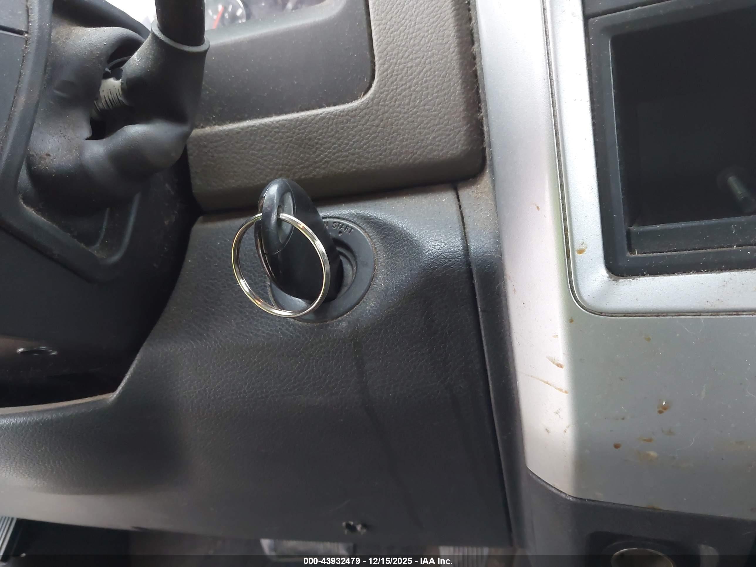 DODGE RAM image 11