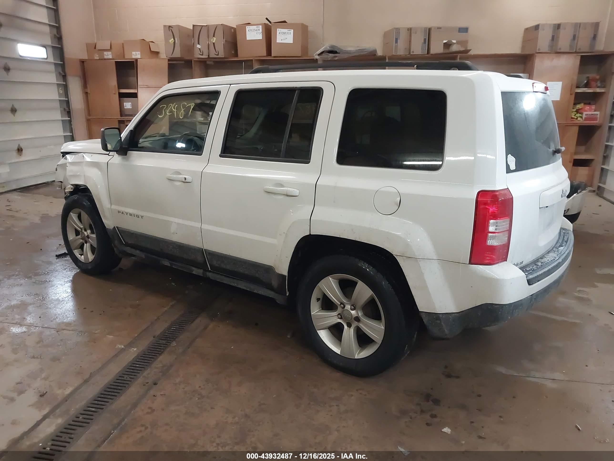 JEEP PATRIOT image 3