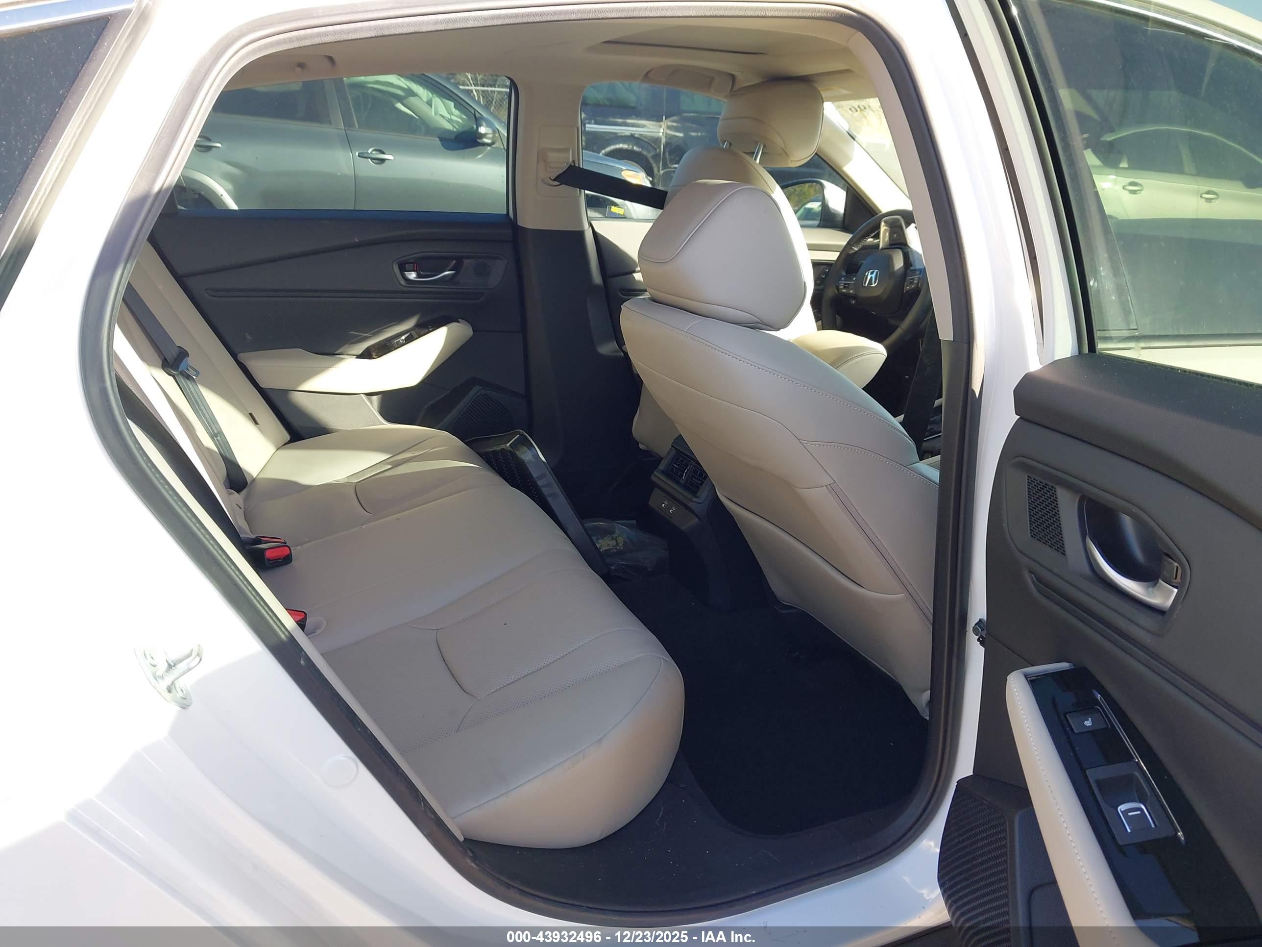 HONDA ACCORD image 8