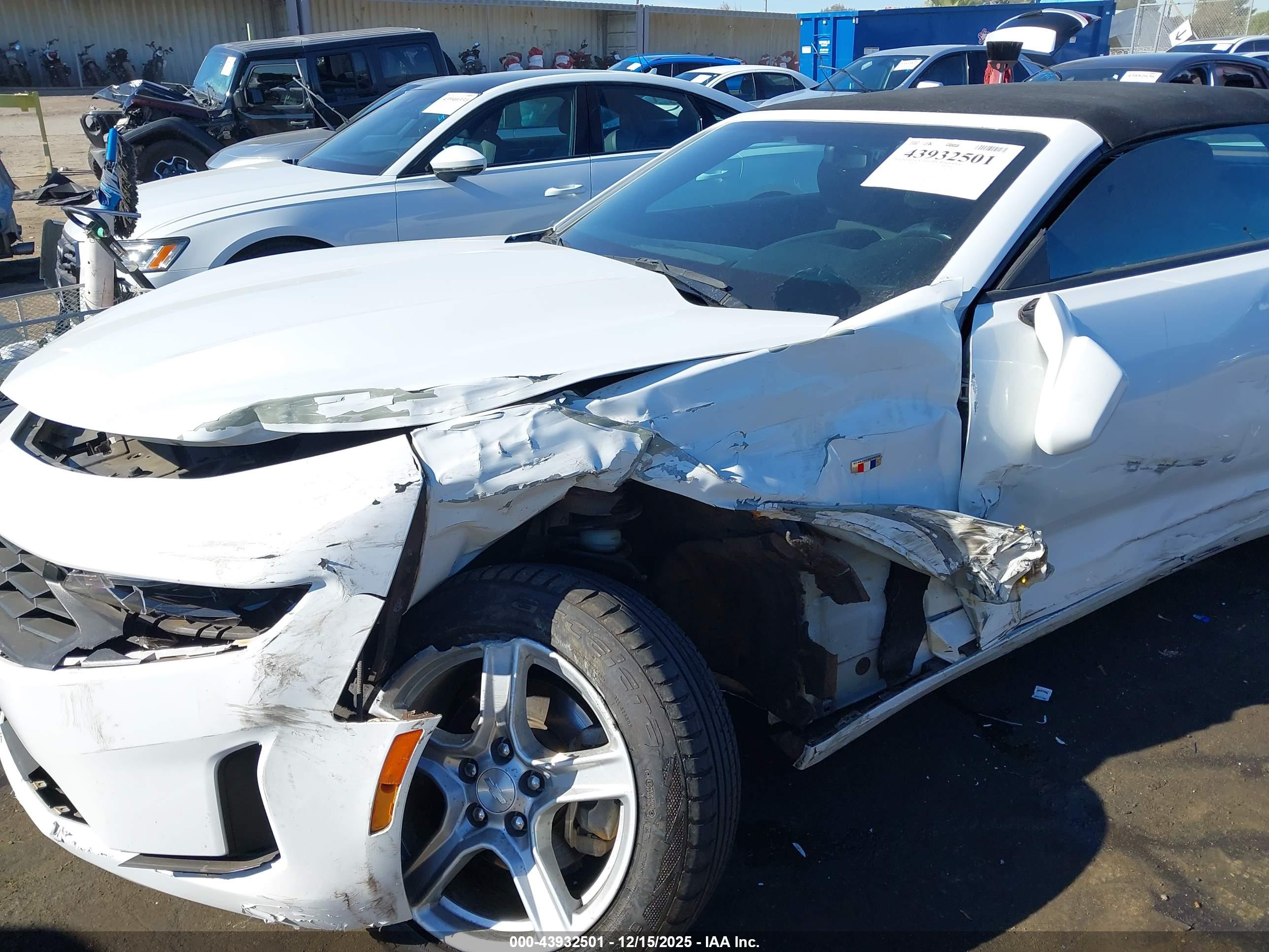 CHEVROLET CAMARO image 6