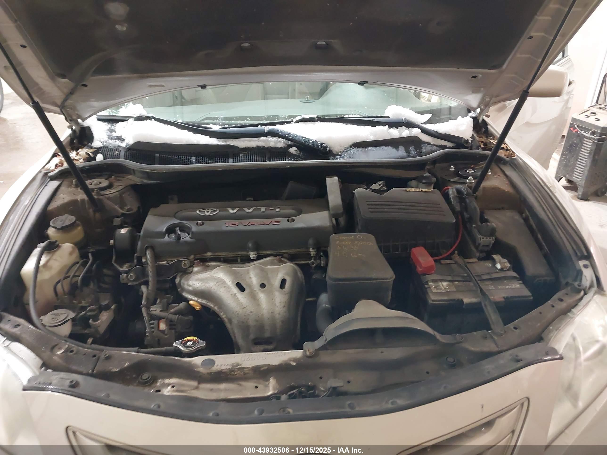 TOYOTA CAMRY image 10