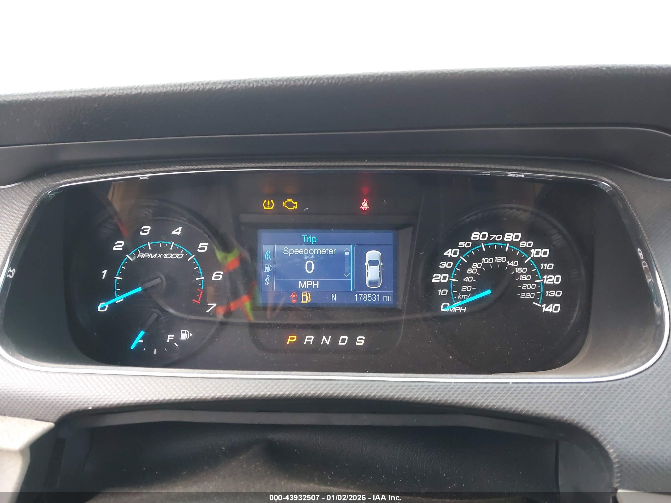 FORD TAURUS image 7