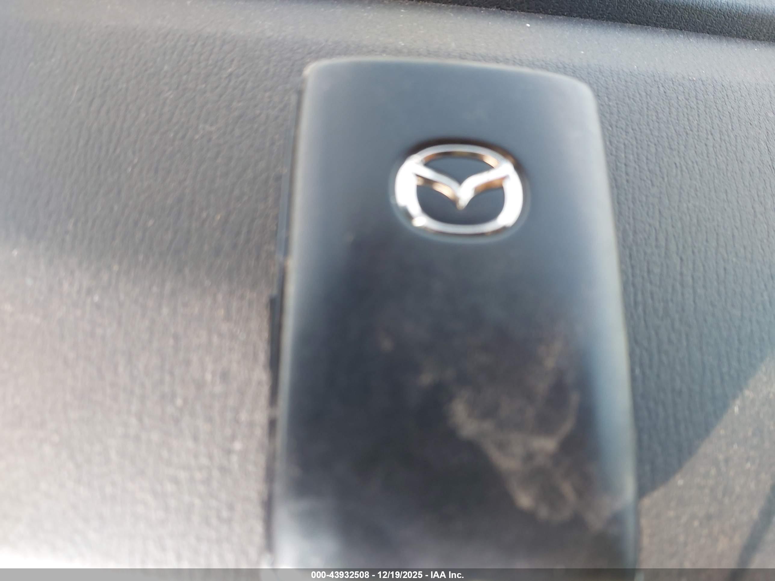 MAZDA CX-9 image 11