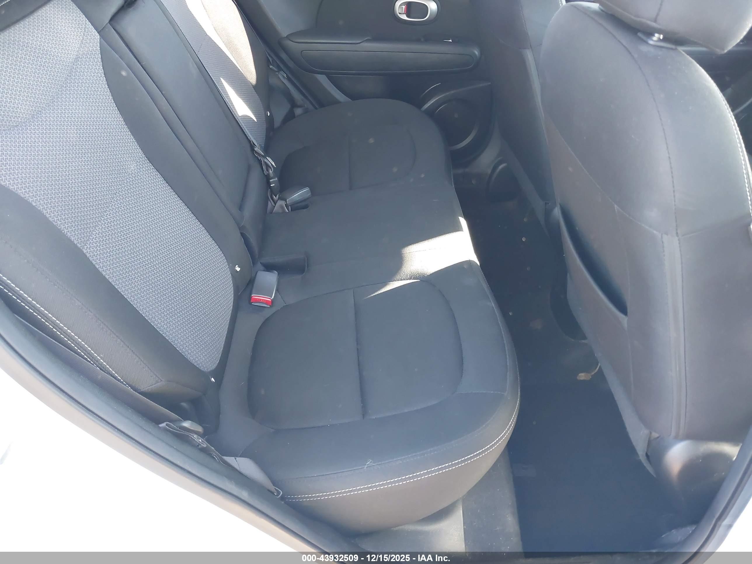KIA SOUL image 8