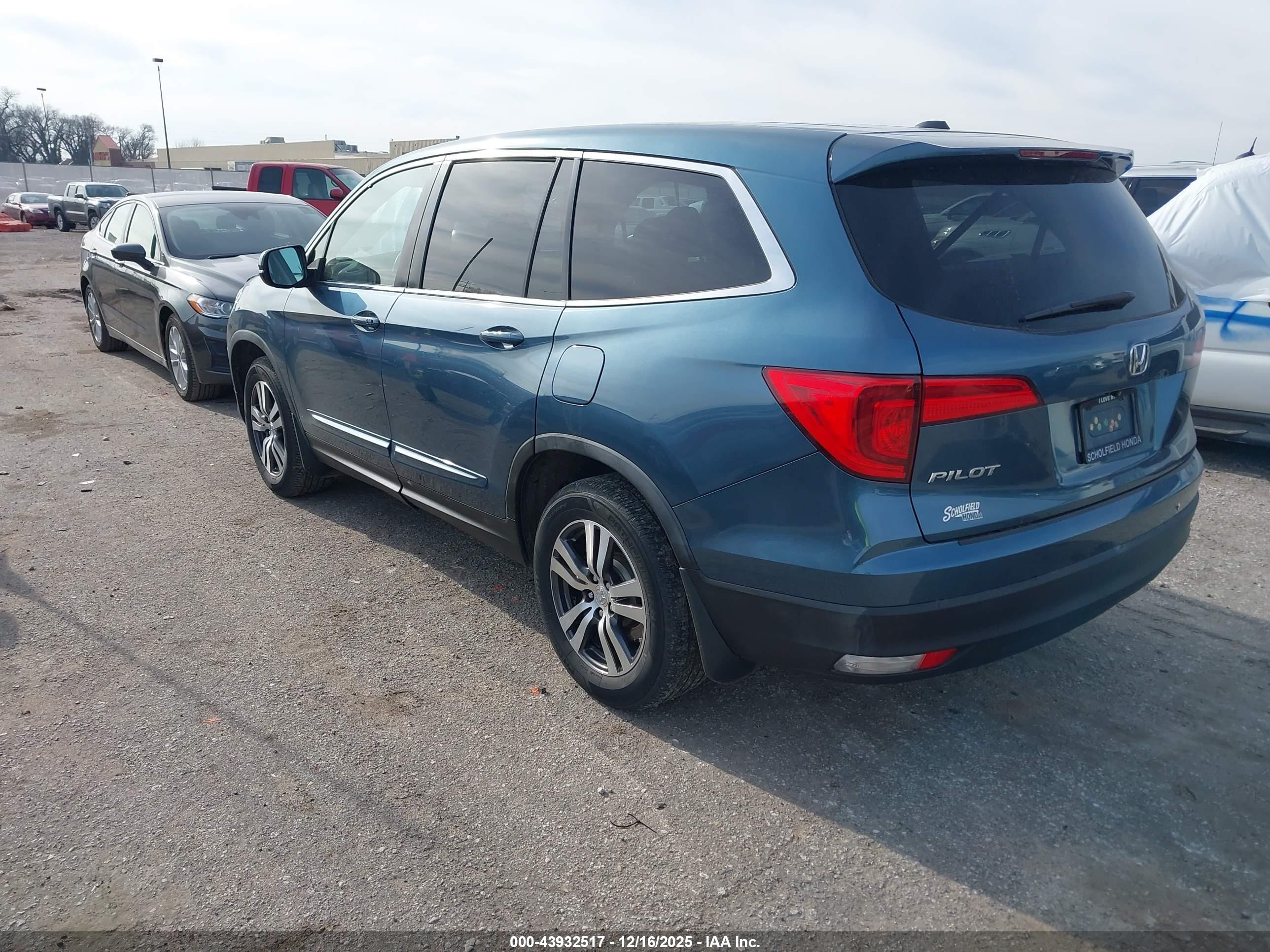 HONDA PILOT image 3