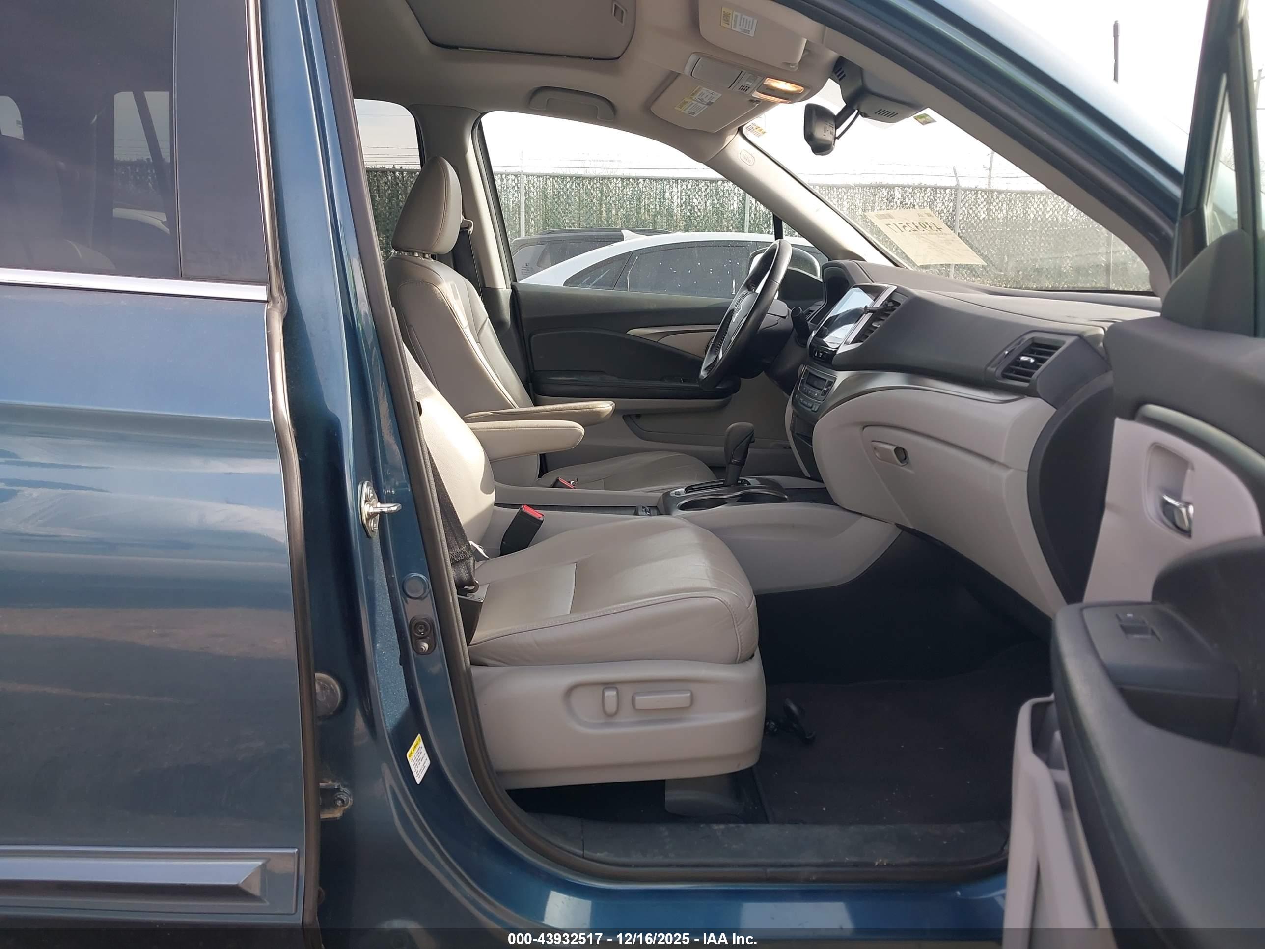 HONDA PILOT image 5