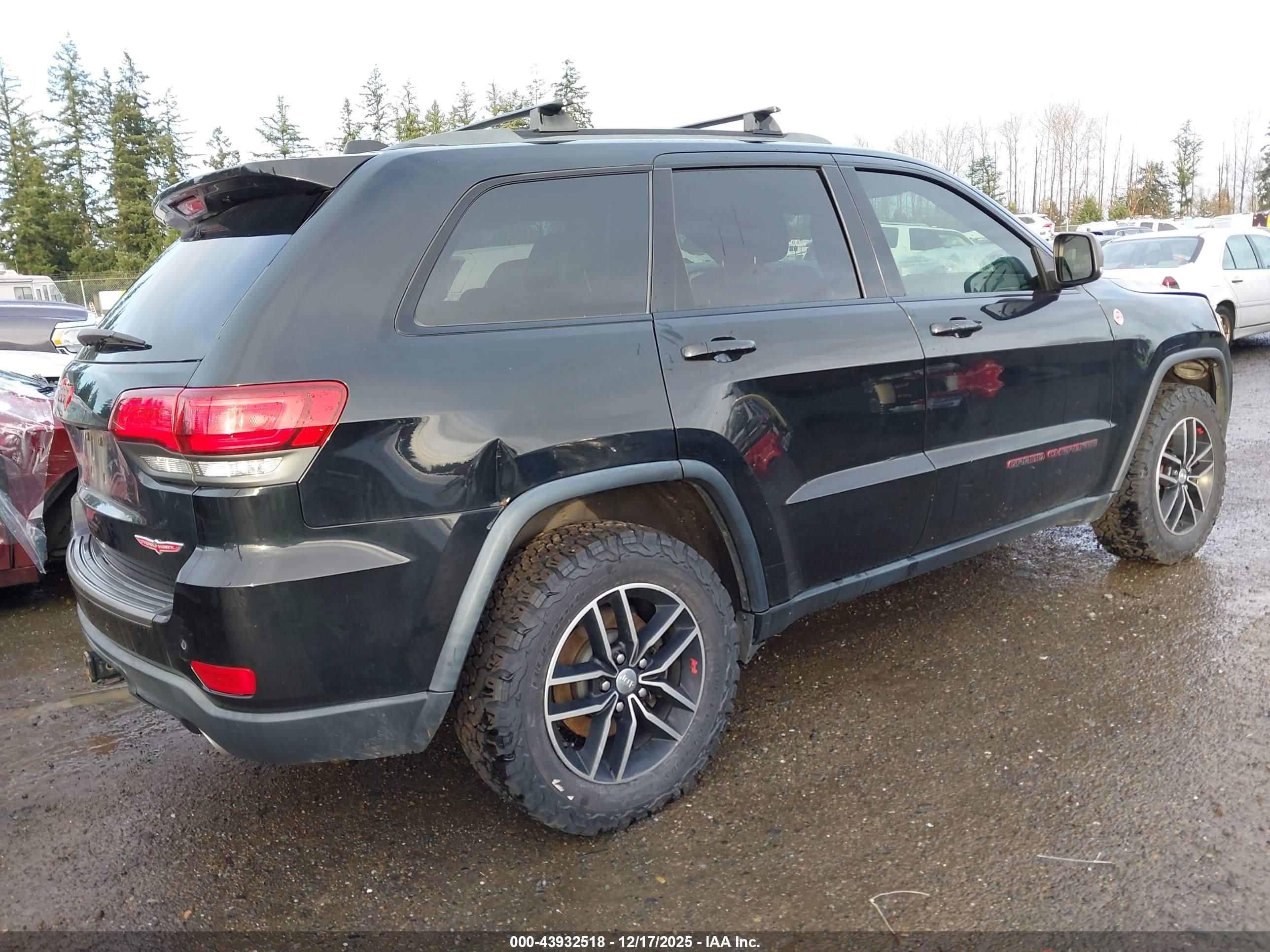 JEEP GRAND image 4