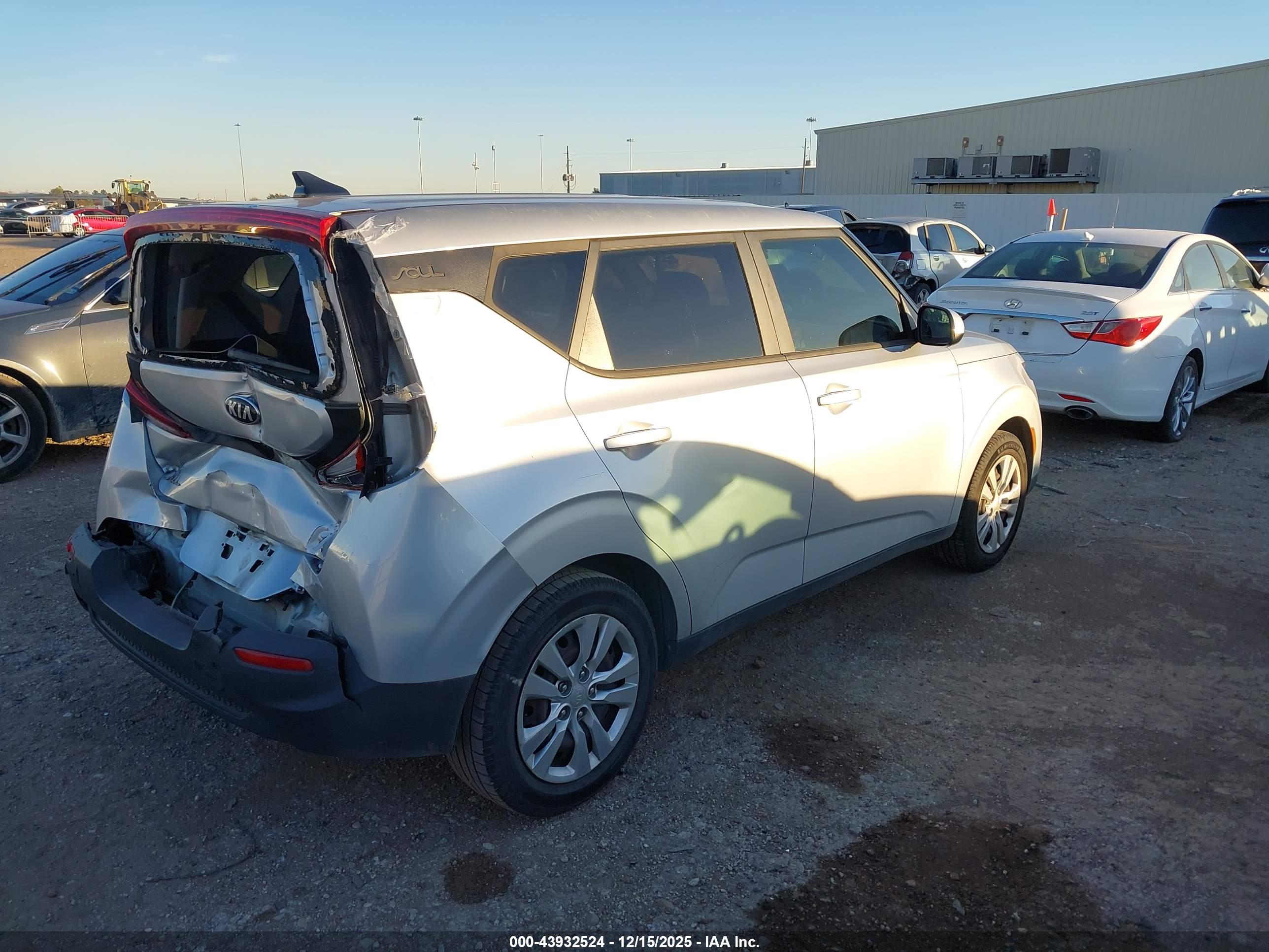KIA SOUL image 4
