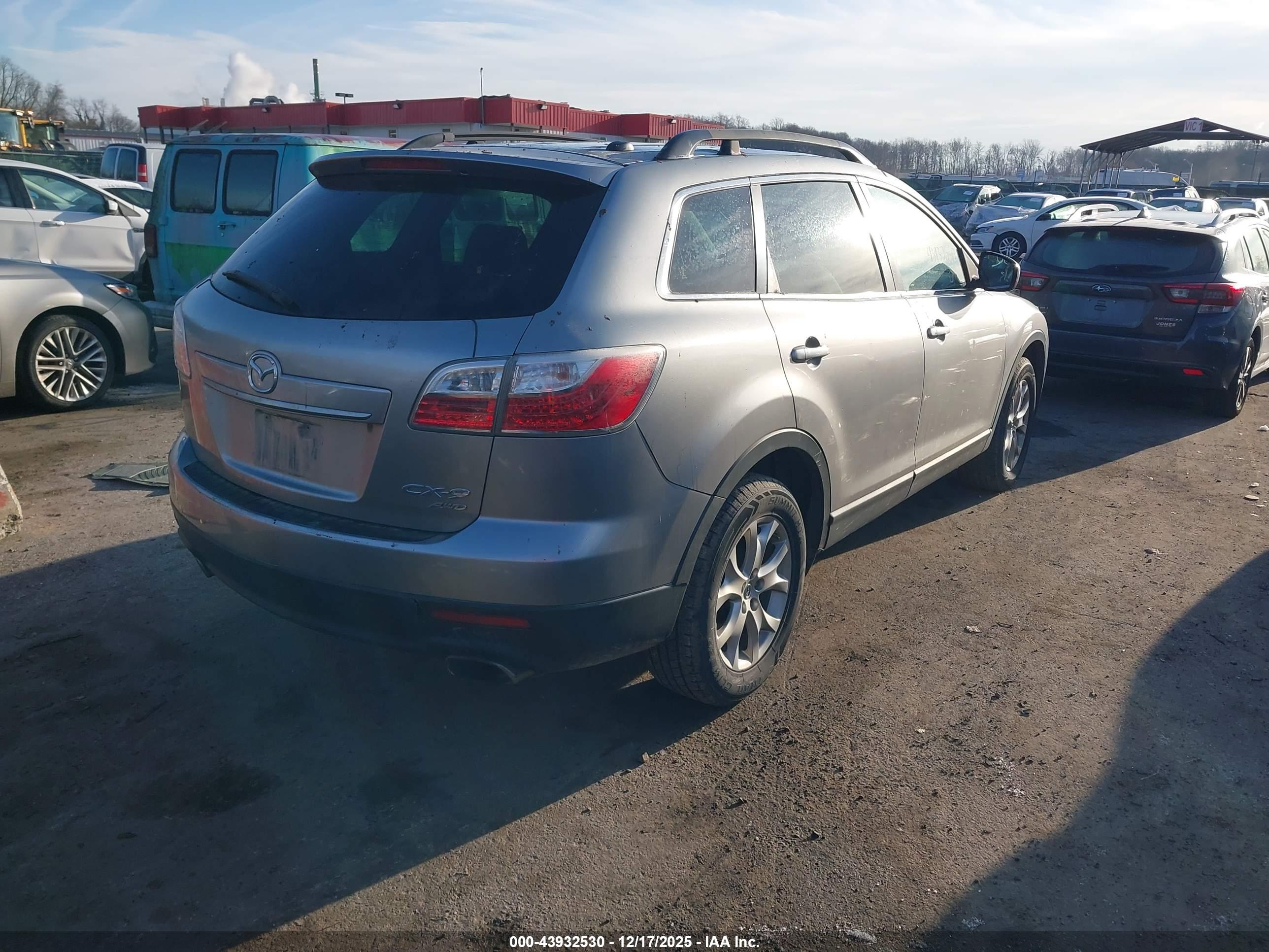 MAZDA CX-9 image 4