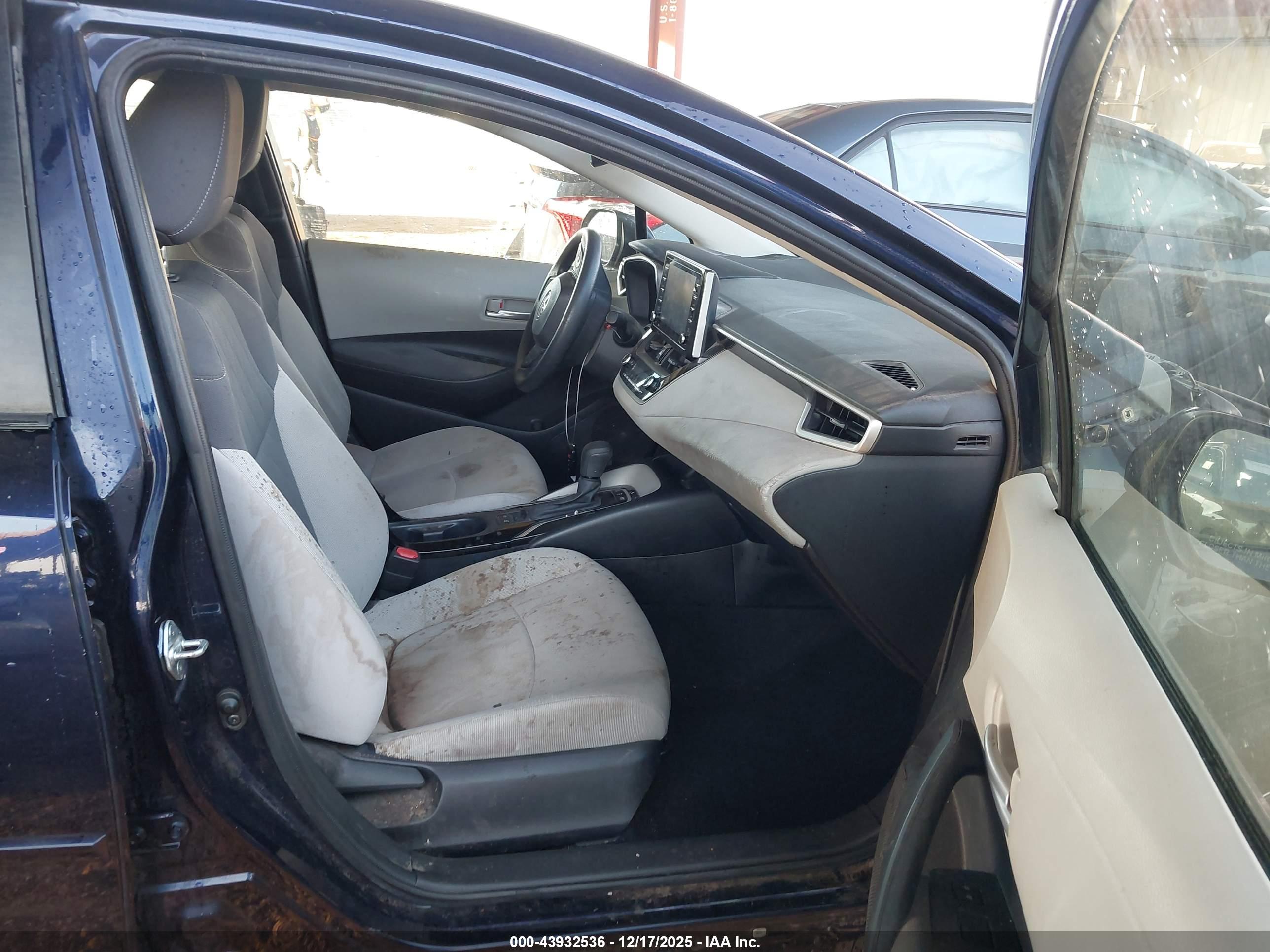 TOYOTA COROLLA image 5